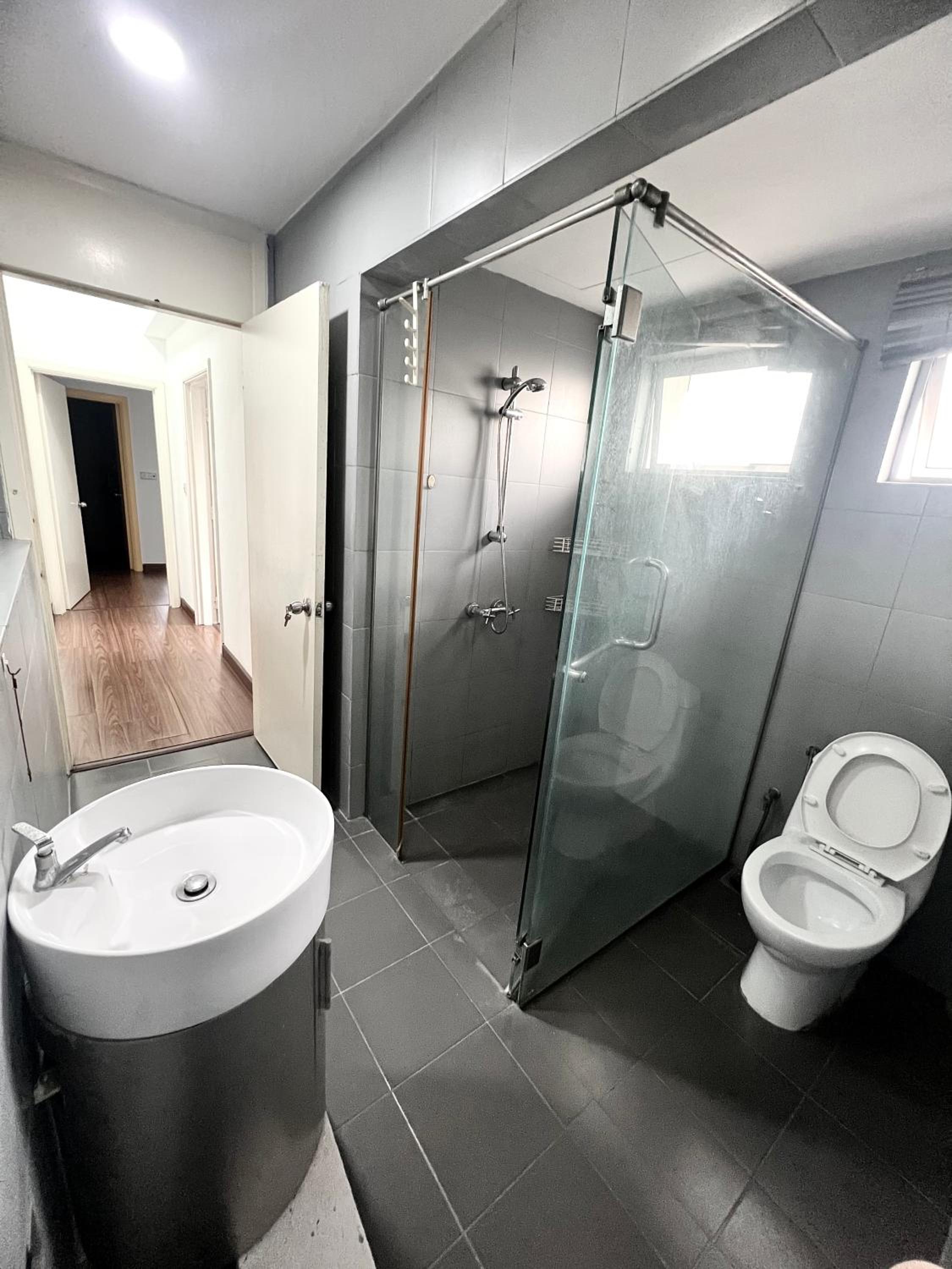 Standard Queen Room