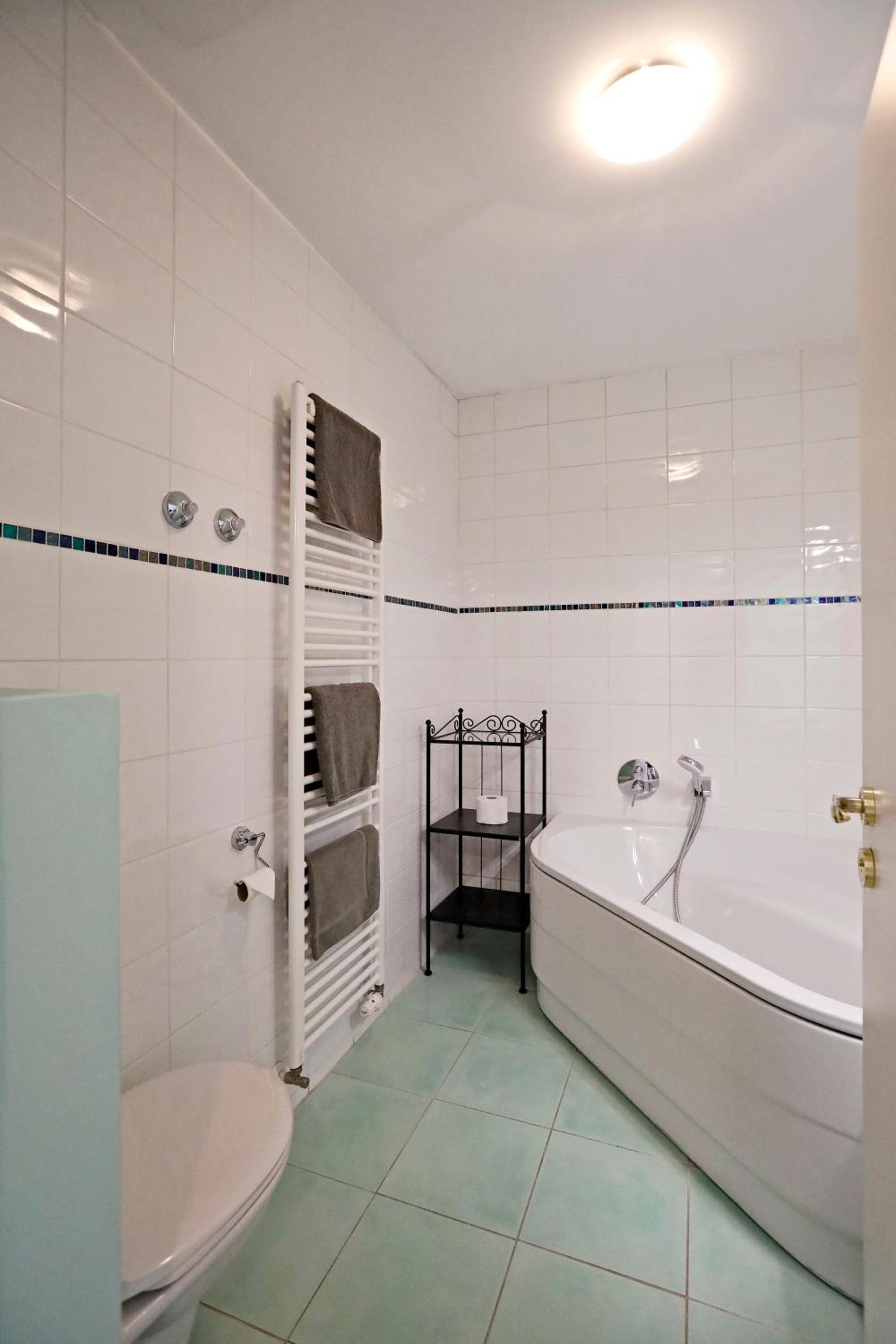 Family Room with Bath photo 3