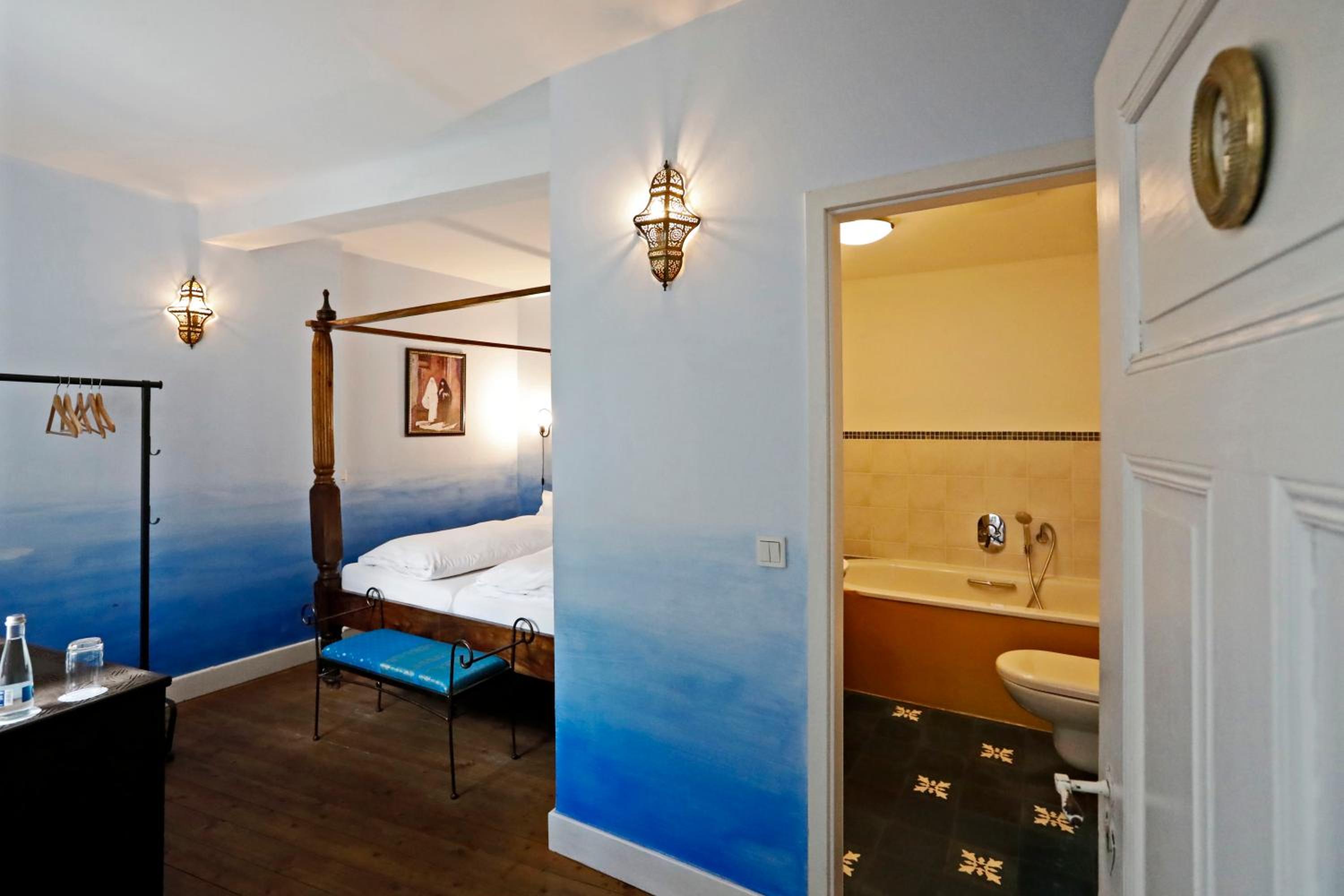 Small Double Room photo 2