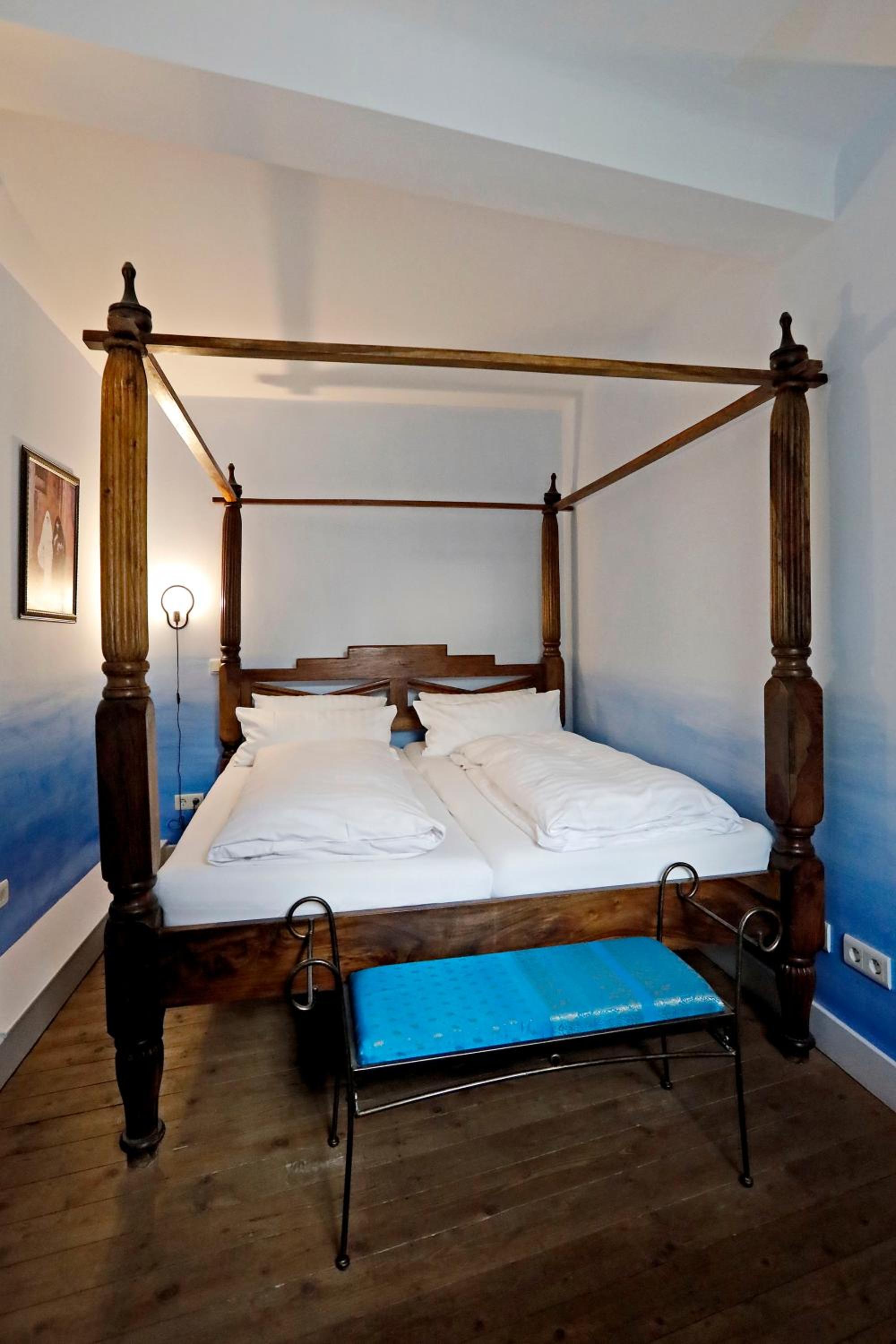 Small Double Room photo 1