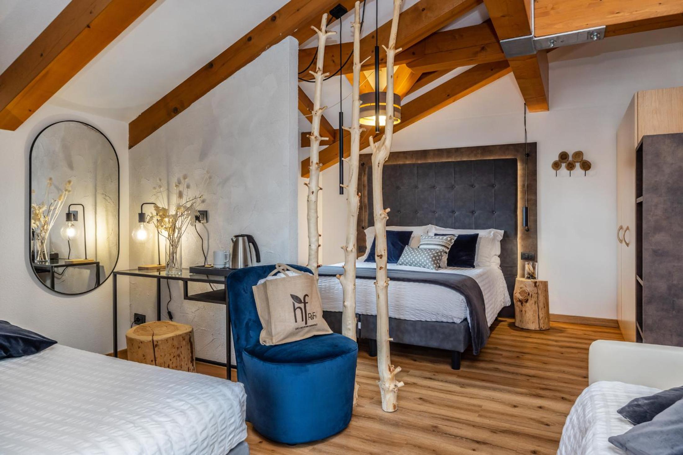 Deluxe Quadruple Room