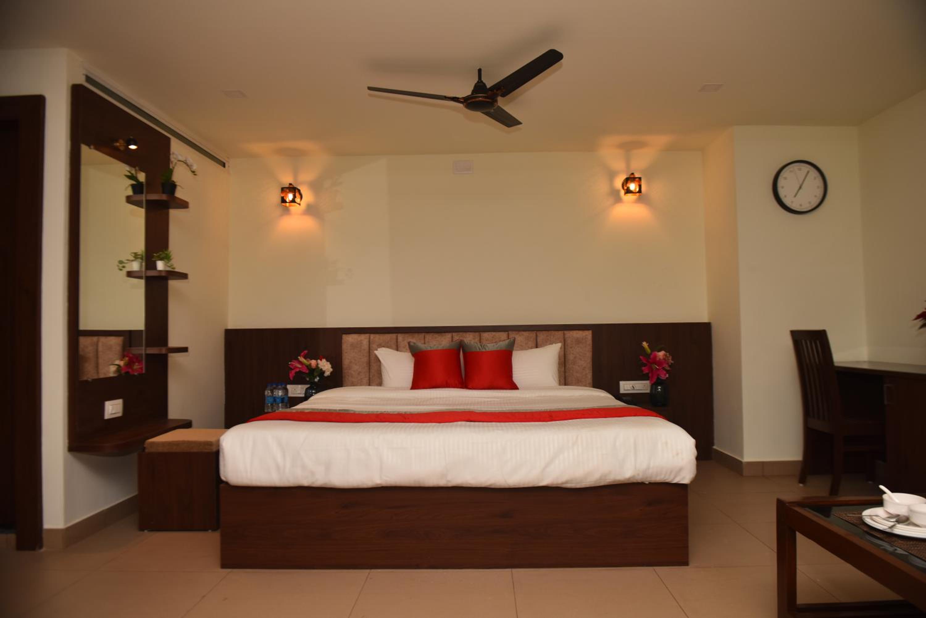 Superior King Room photo 3