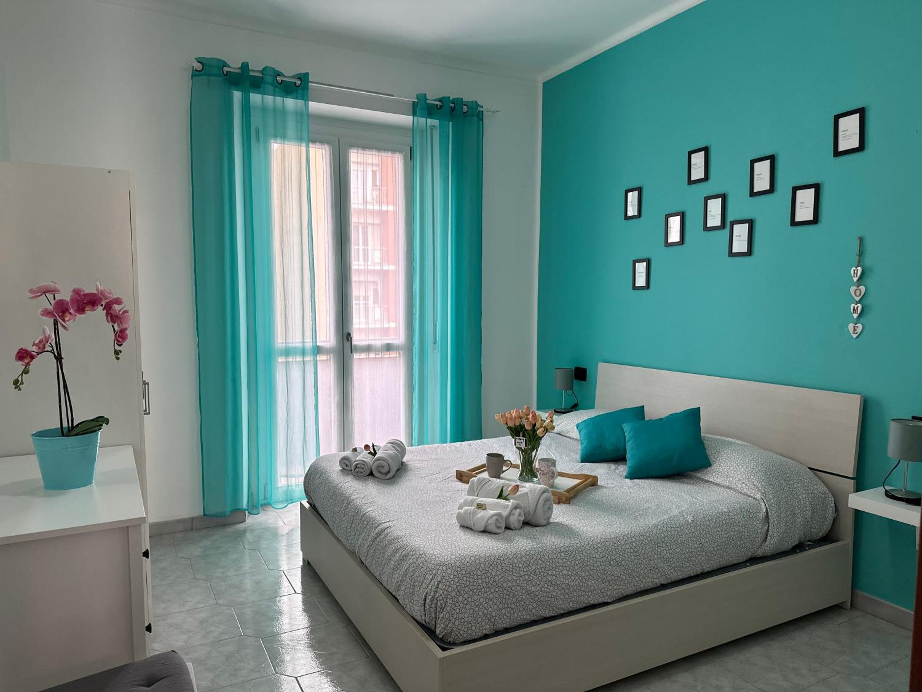 One-Bedroom Apartment - Photo 14