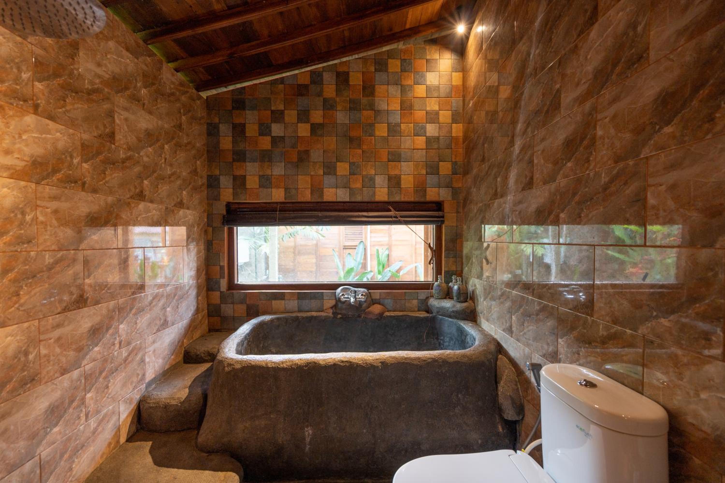 Suite with Garden View - Photo 12