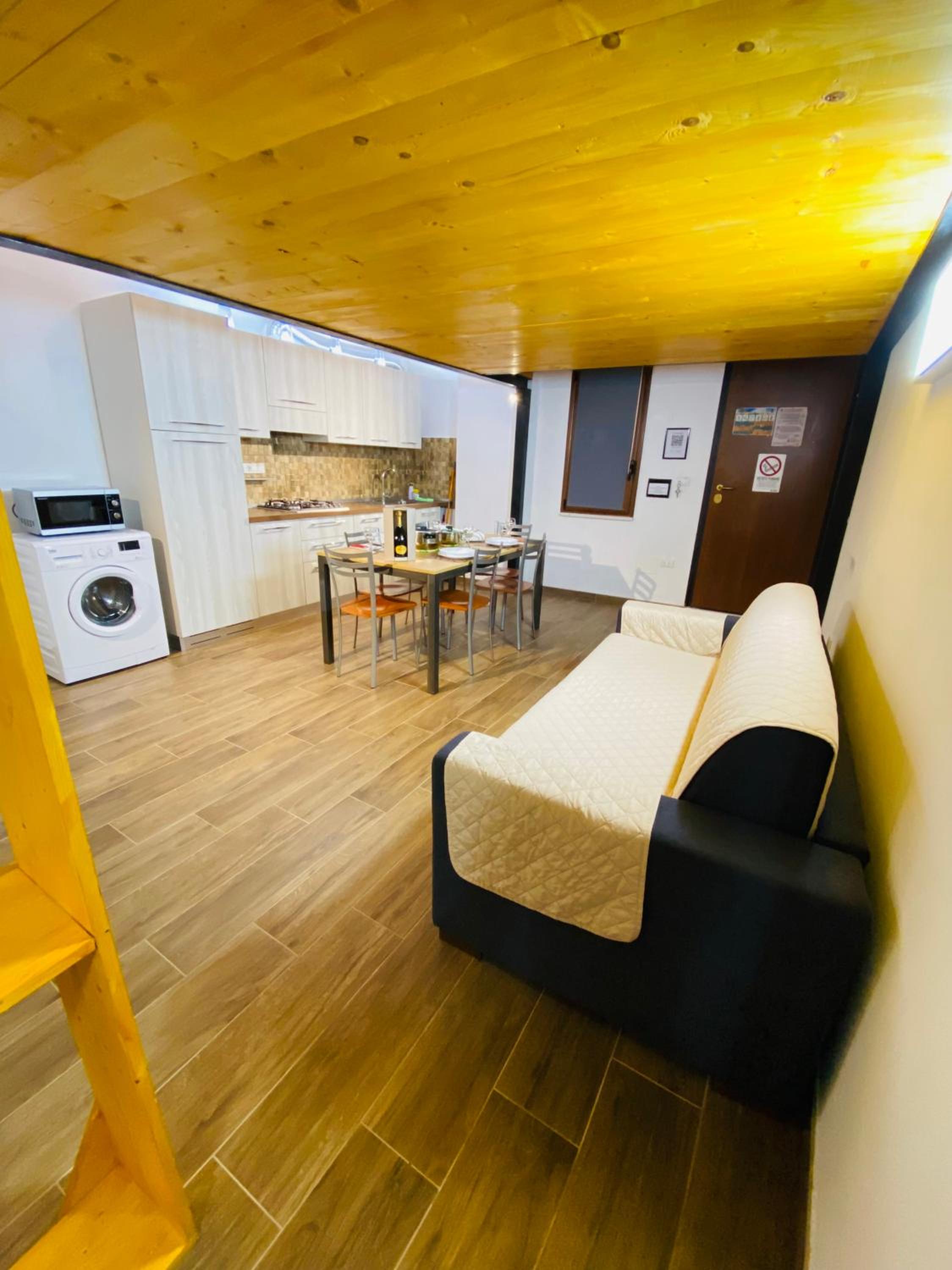 One-Bedroom House photo 3