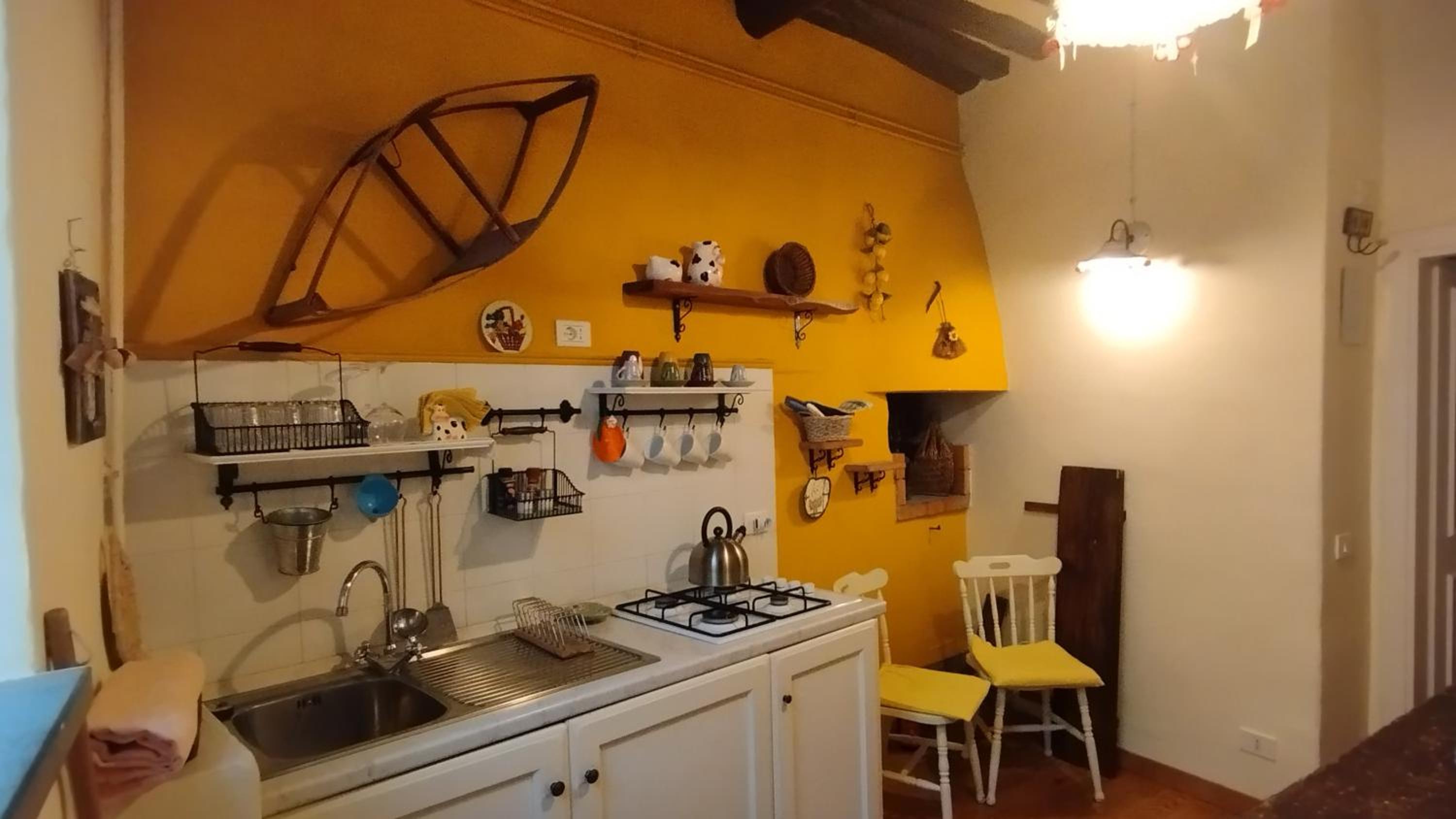 Two-Bedroom Apartment - Photo 17