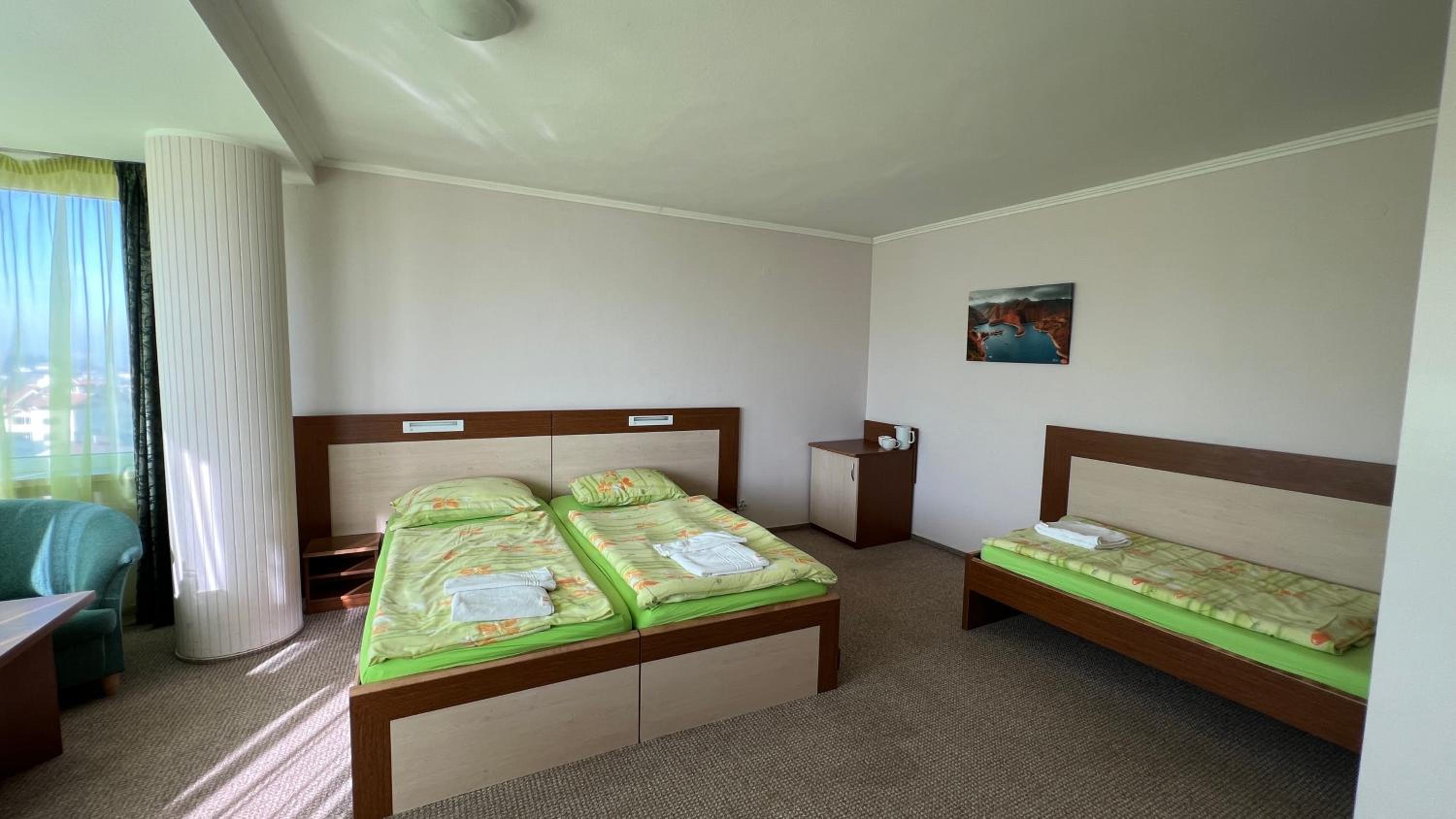Deluxe Triple Room