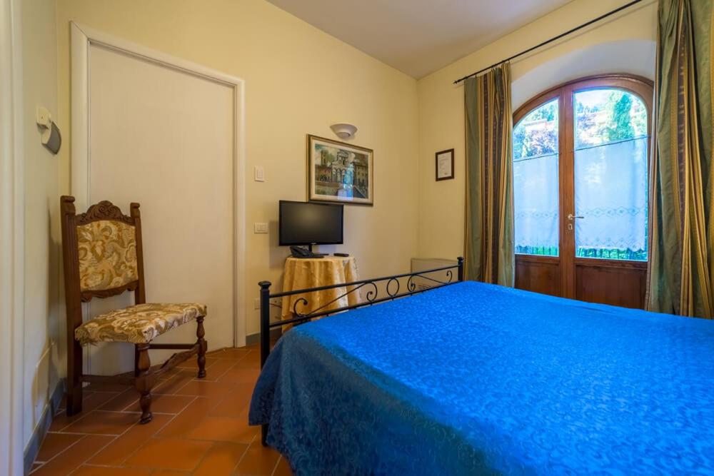 Small Double Room with Patio photo 1