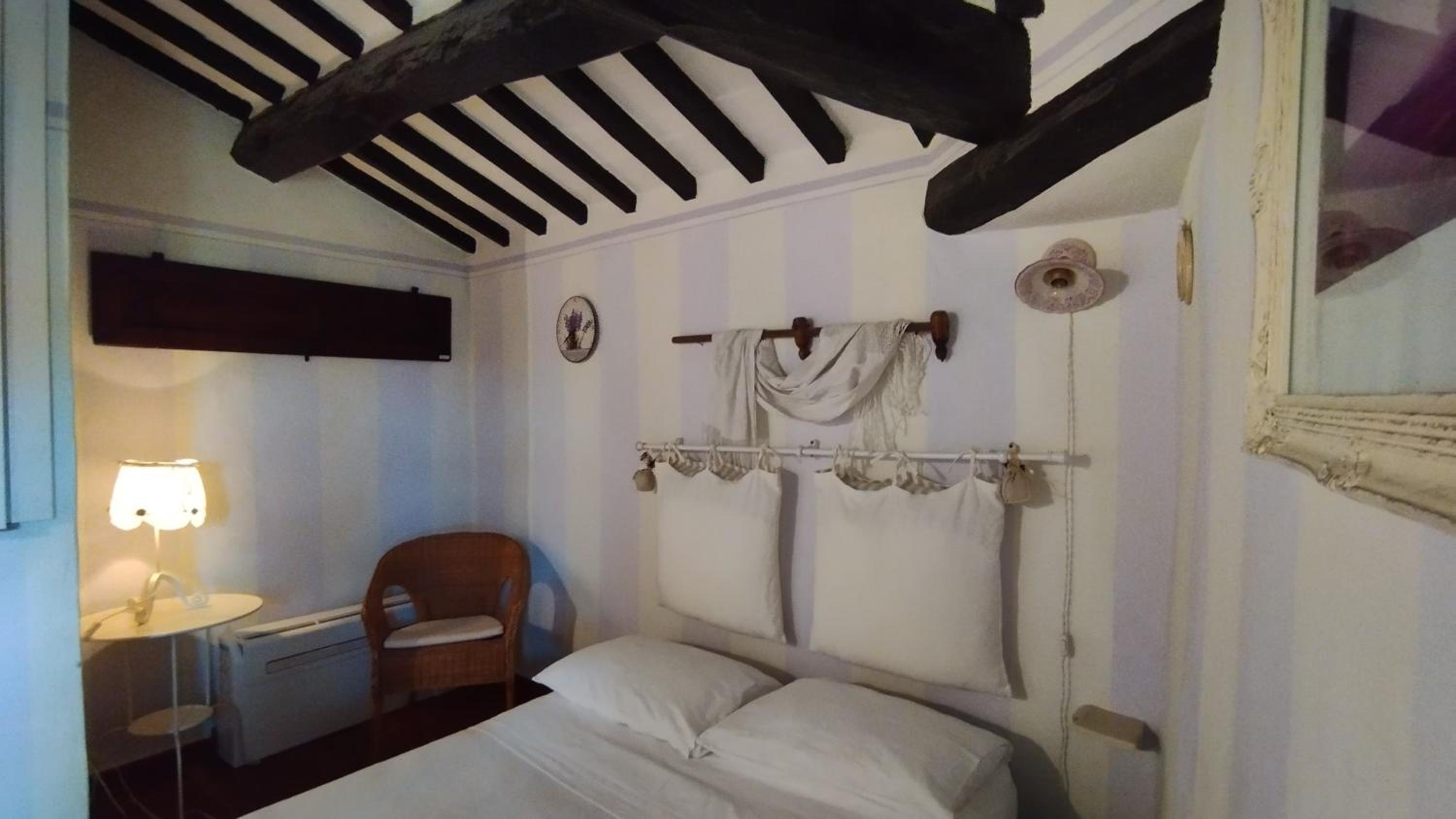 Two-Bedroom Apartment - Photo 9