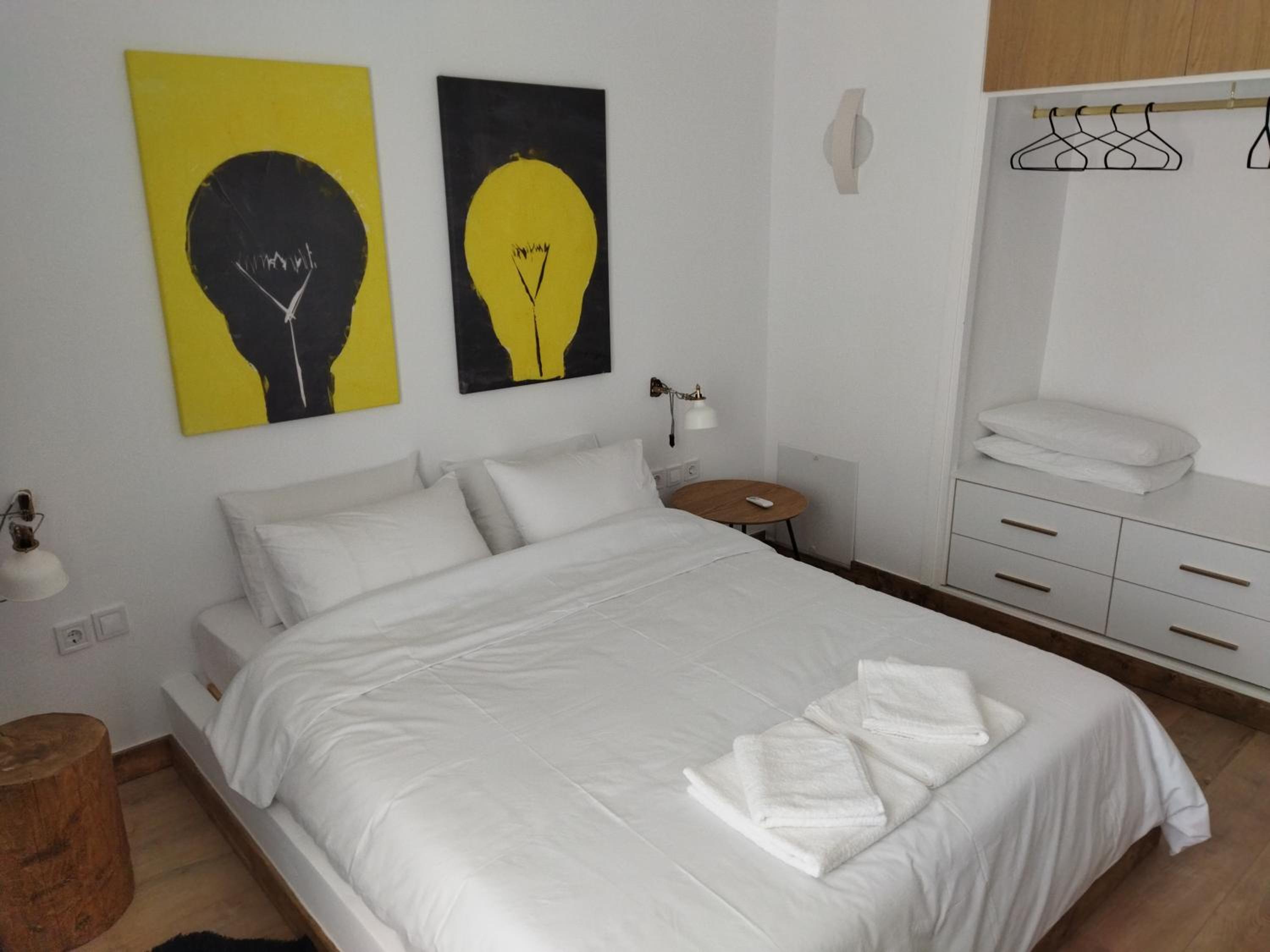 One-Bedroom Apartment - Photo 22