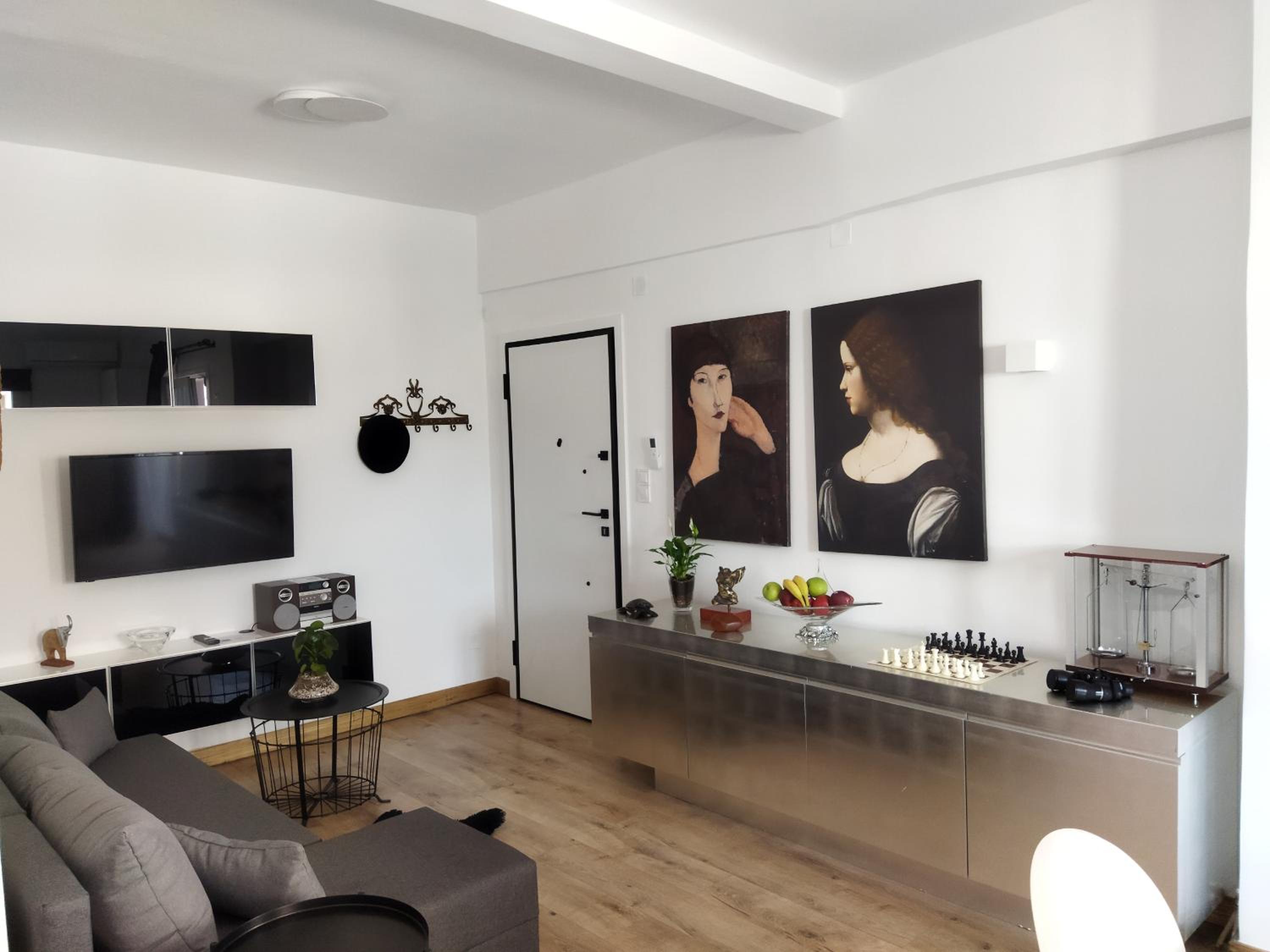 One-Bedroom Apartment - Photo 21