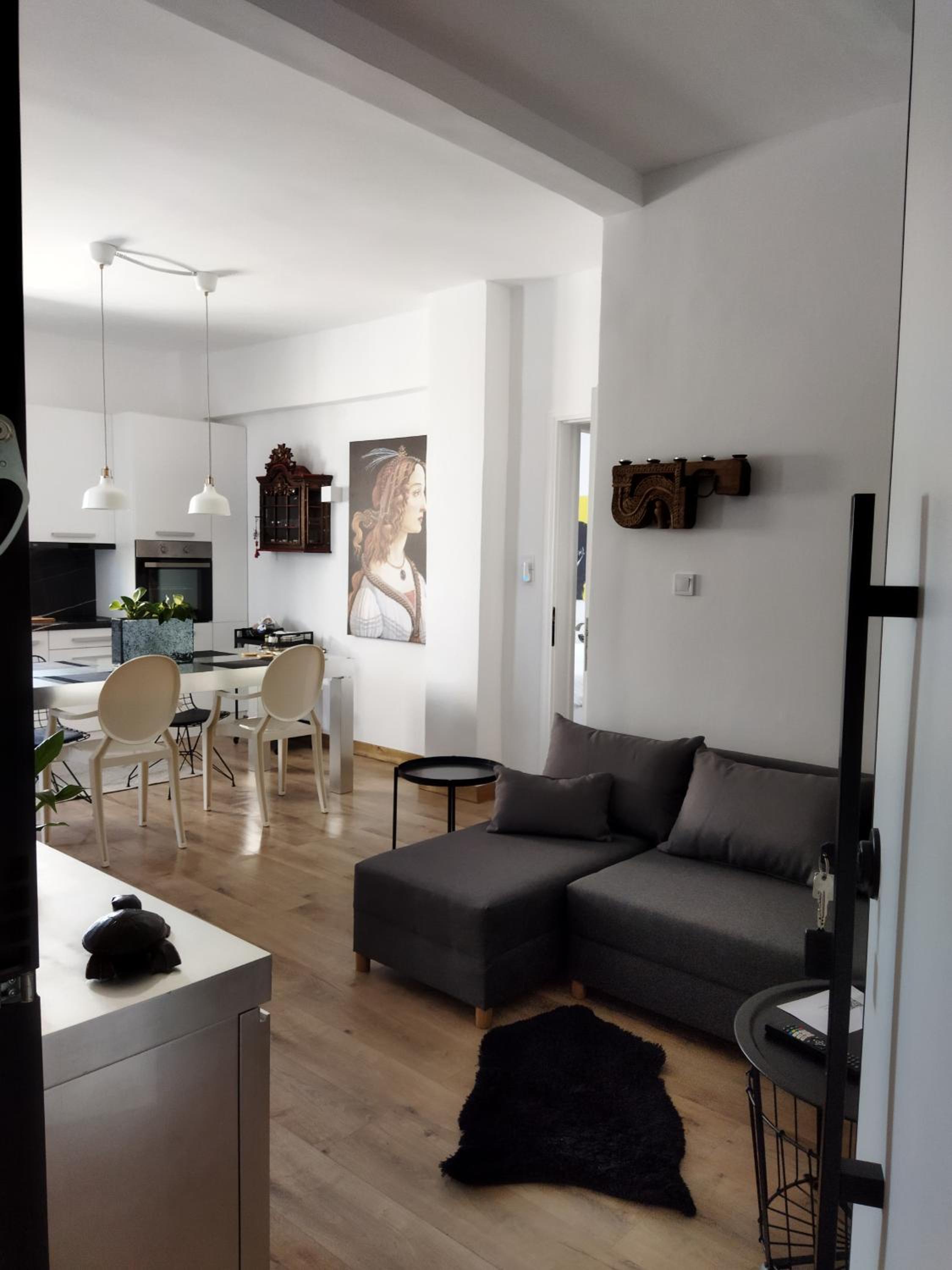One-Bedroom Apartment - Photo 14