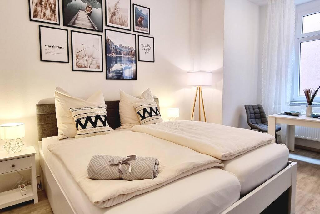 One-Bedroom Apartment photo 1