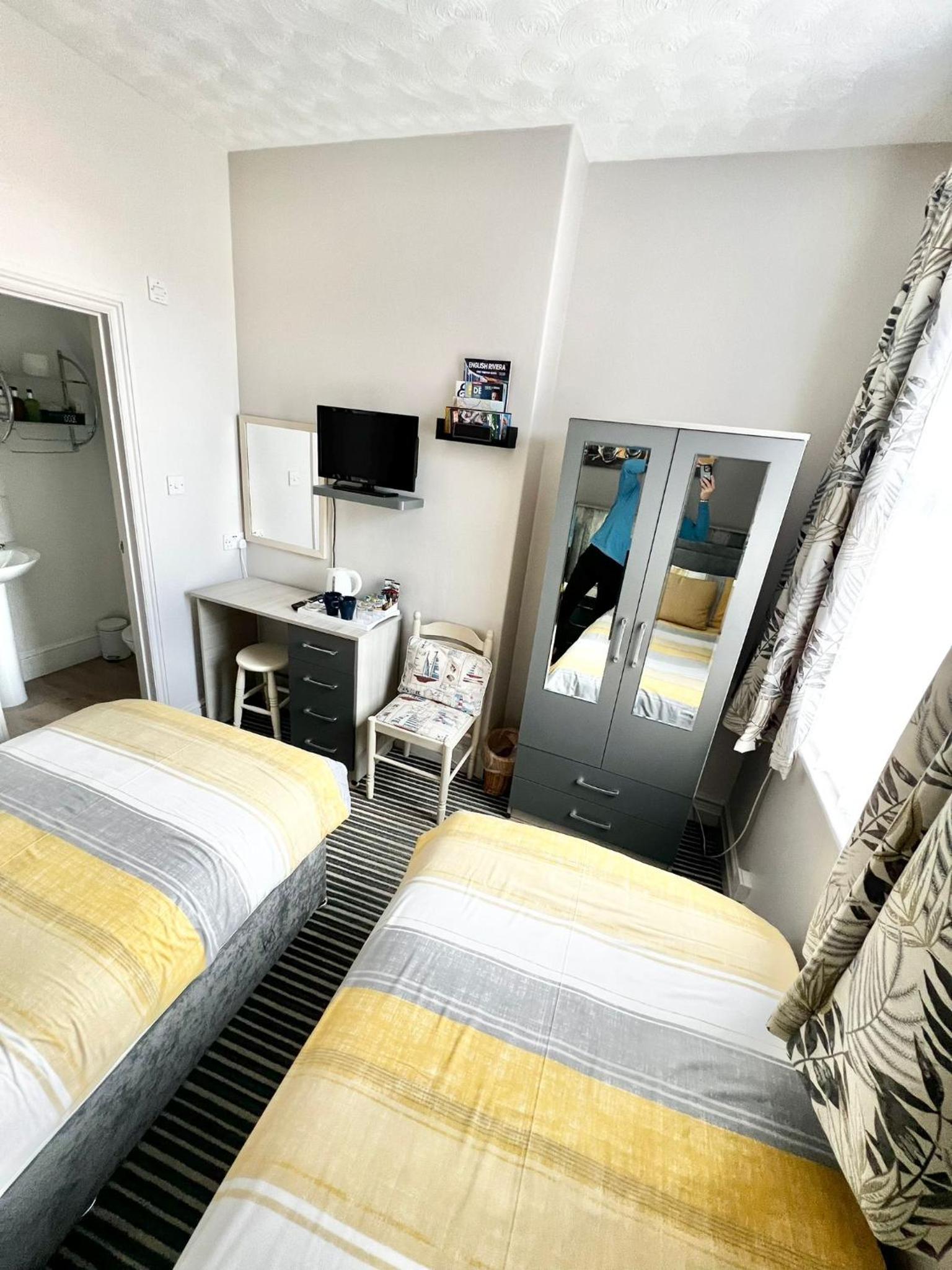 Twin Room photo 2