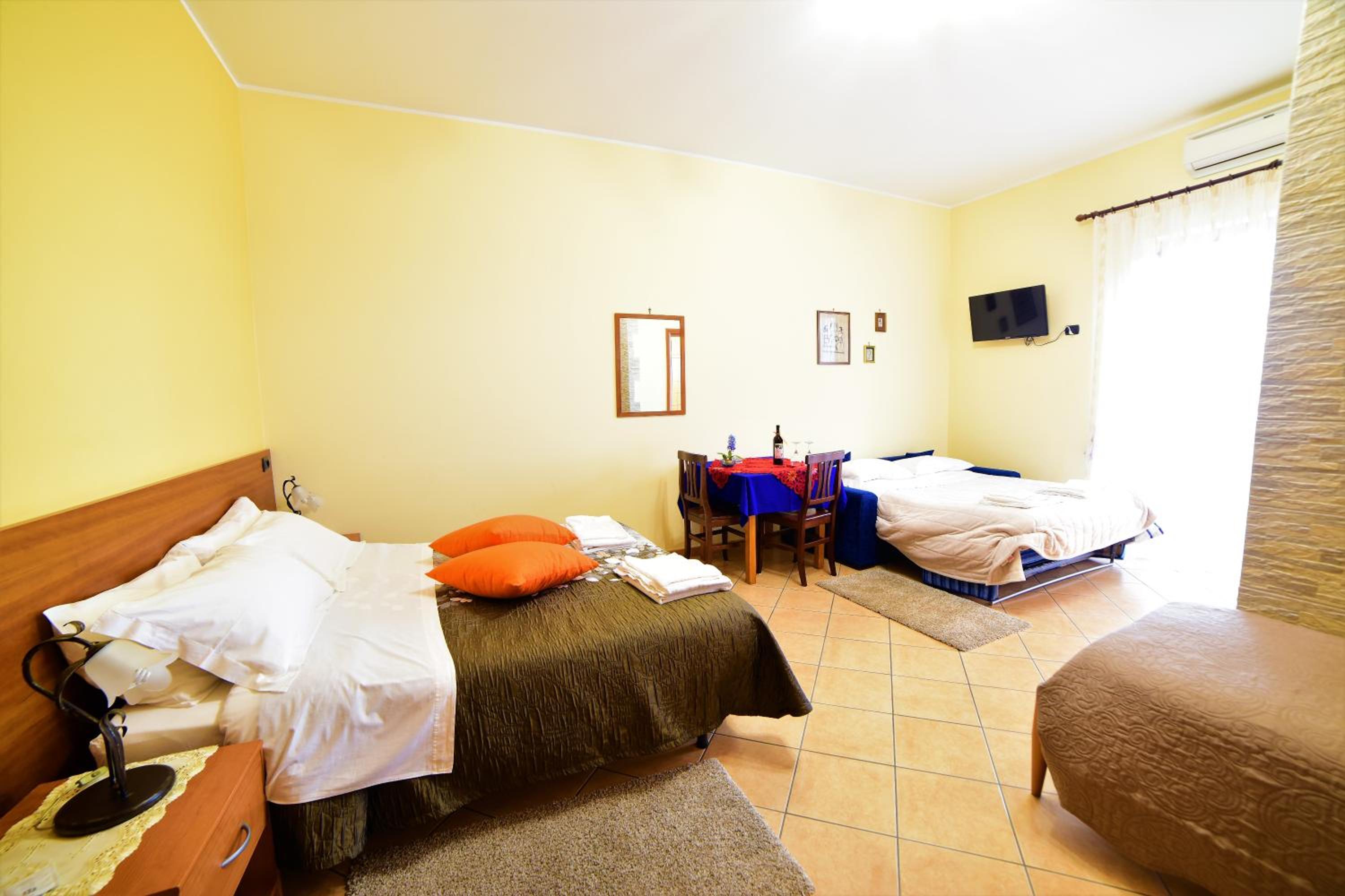 Standard Triple Room with Sea View photo 2