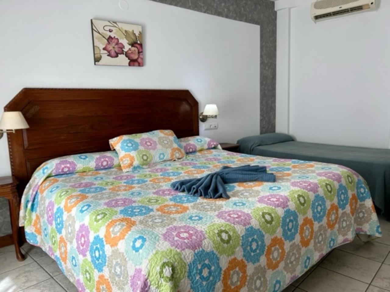 Triple Room photo 2