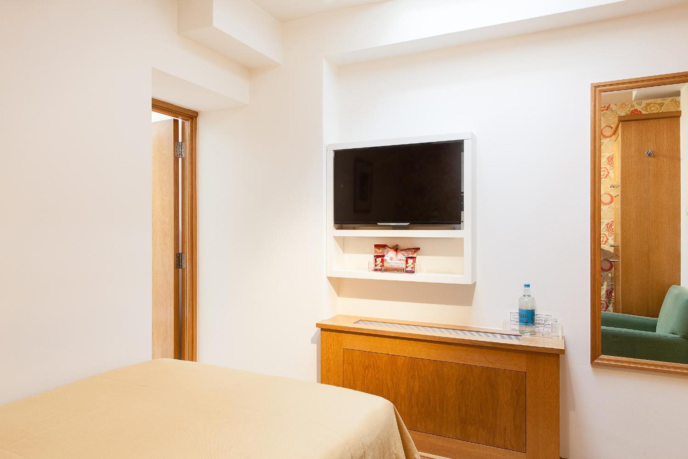 Superior Single Room photo 3