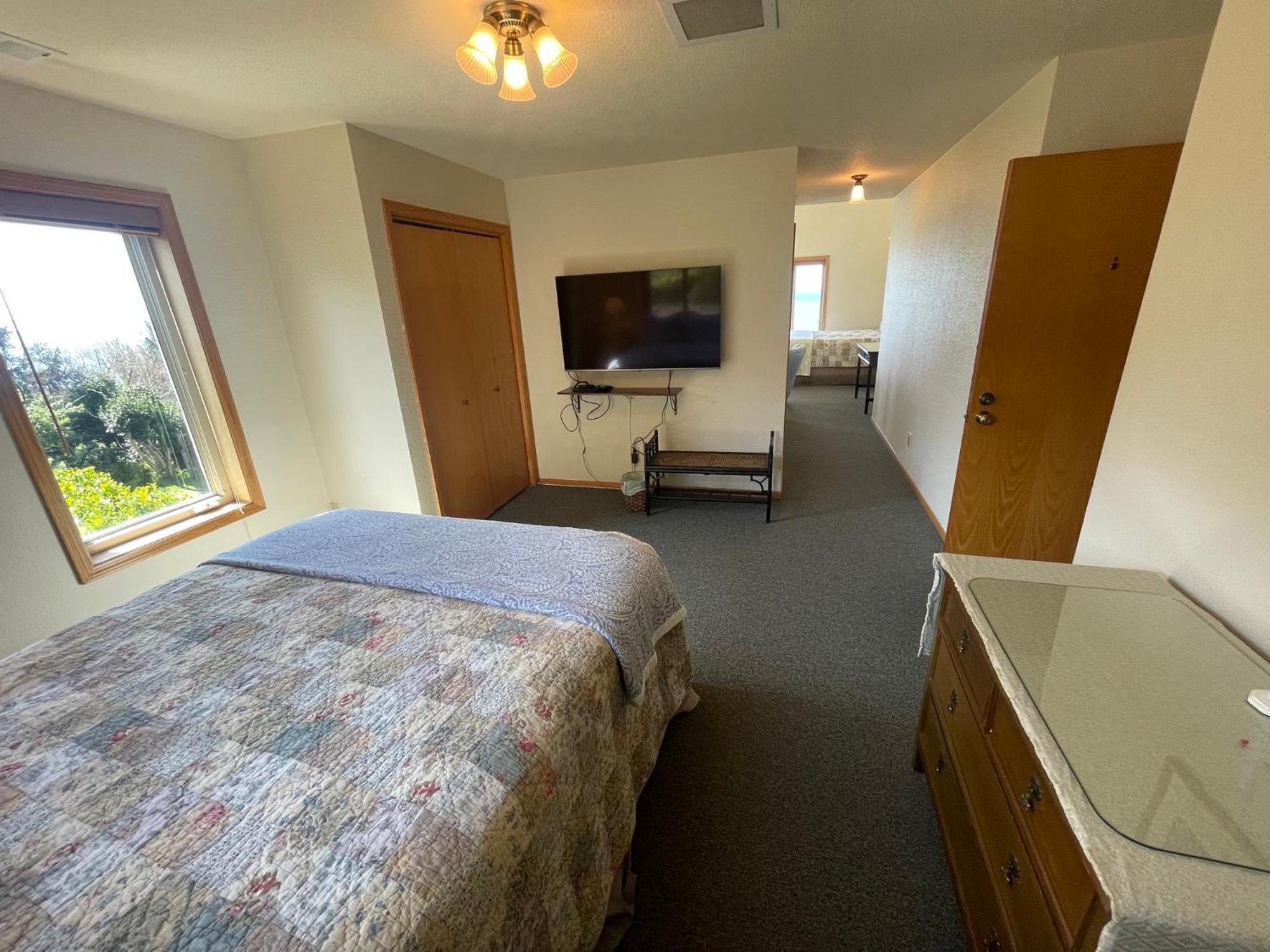 Deluxe Suite with Sea View photo 1