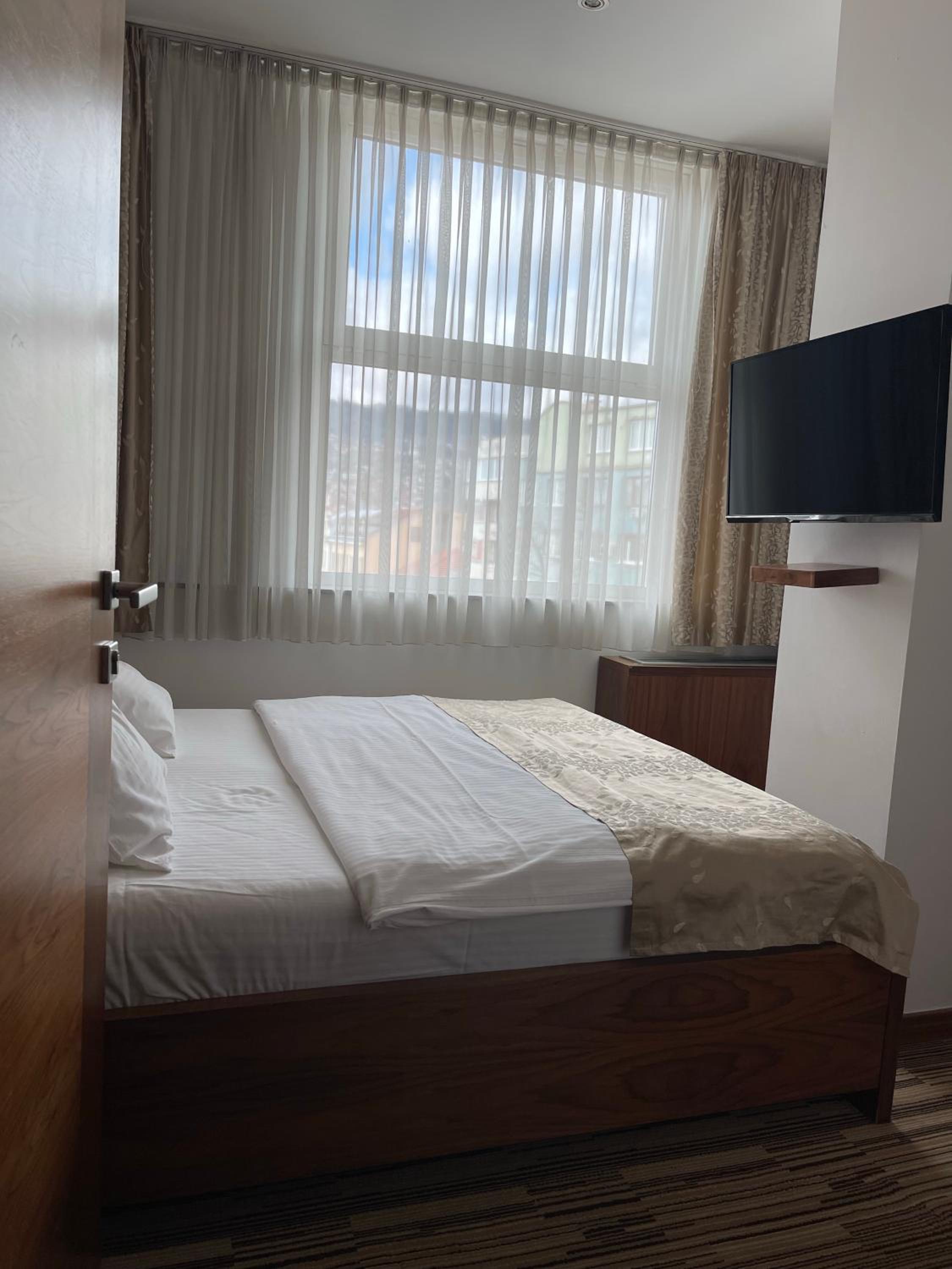 Junior Suite - Photo 13