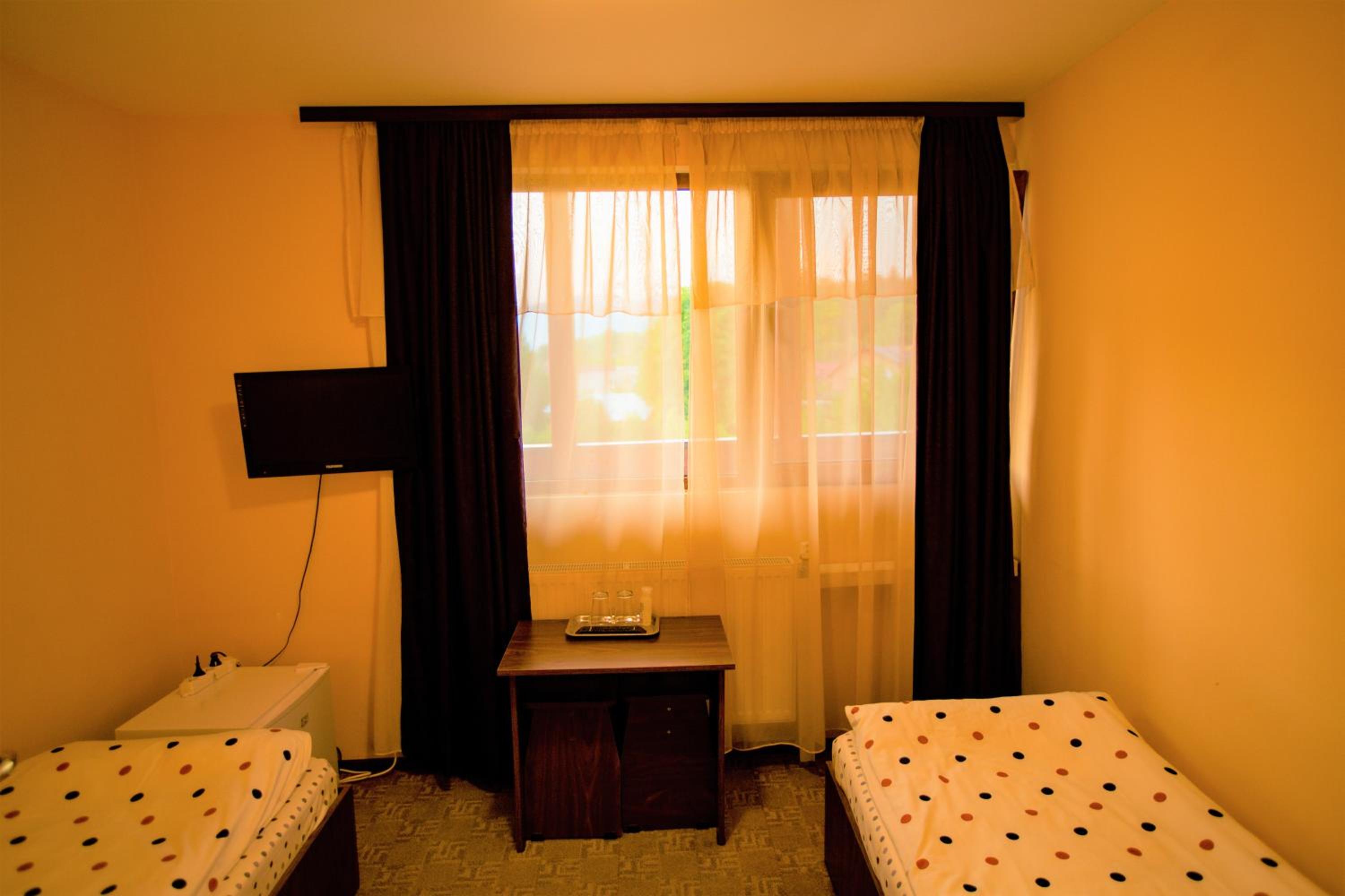Two-Bedroom Apartment with Mountain View photo 1