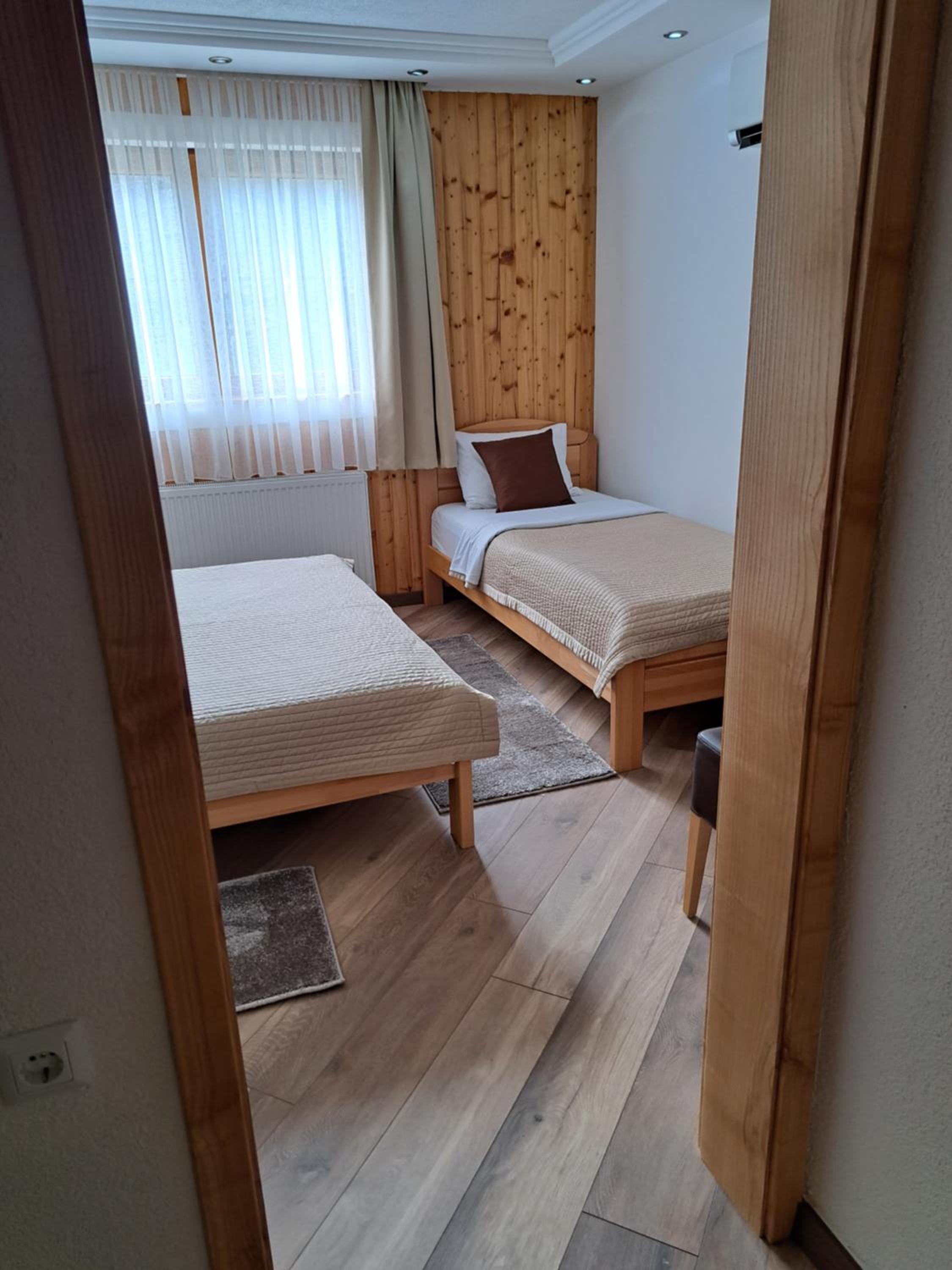Superior Triple Room - Photo 15
