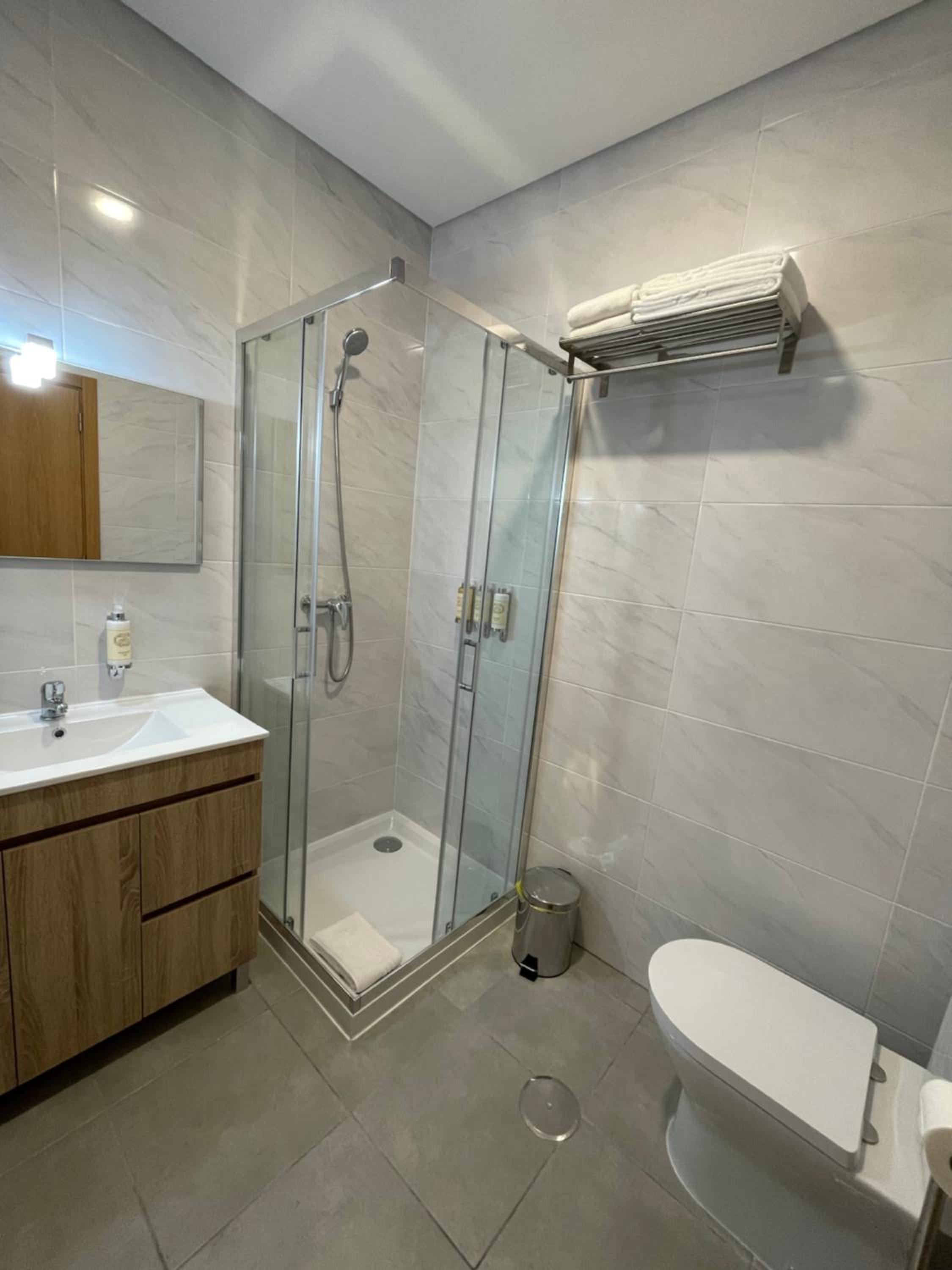 Double Room With Balcony - Photo 10