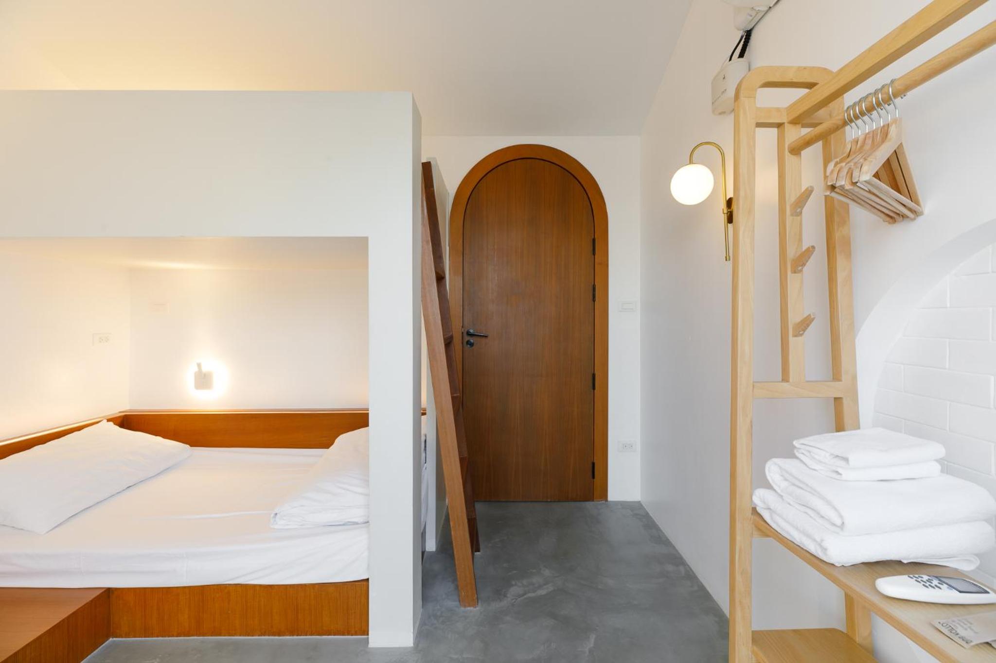 Two-Bedroom Suite - Photo 11