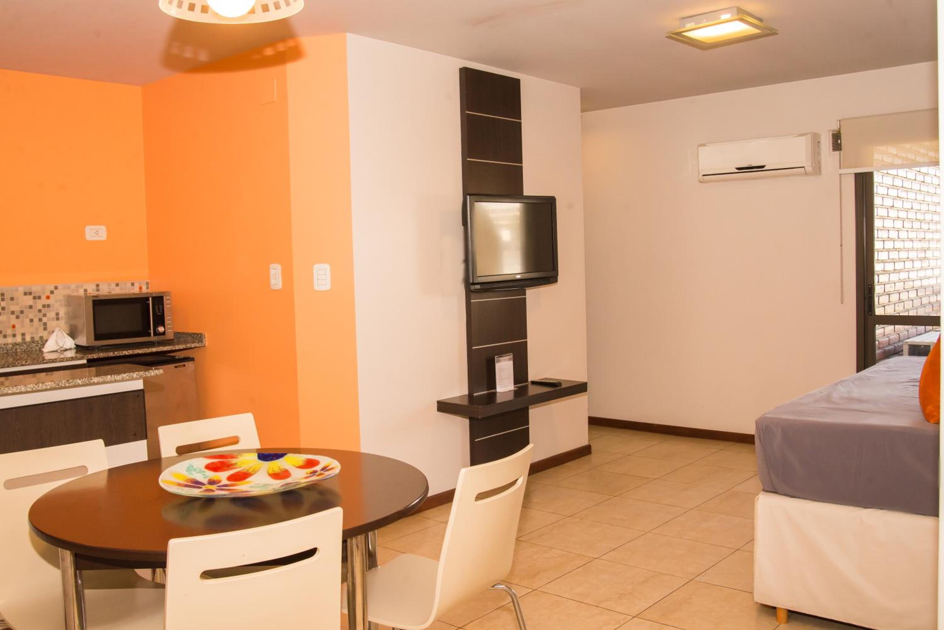 Apartment photo 3