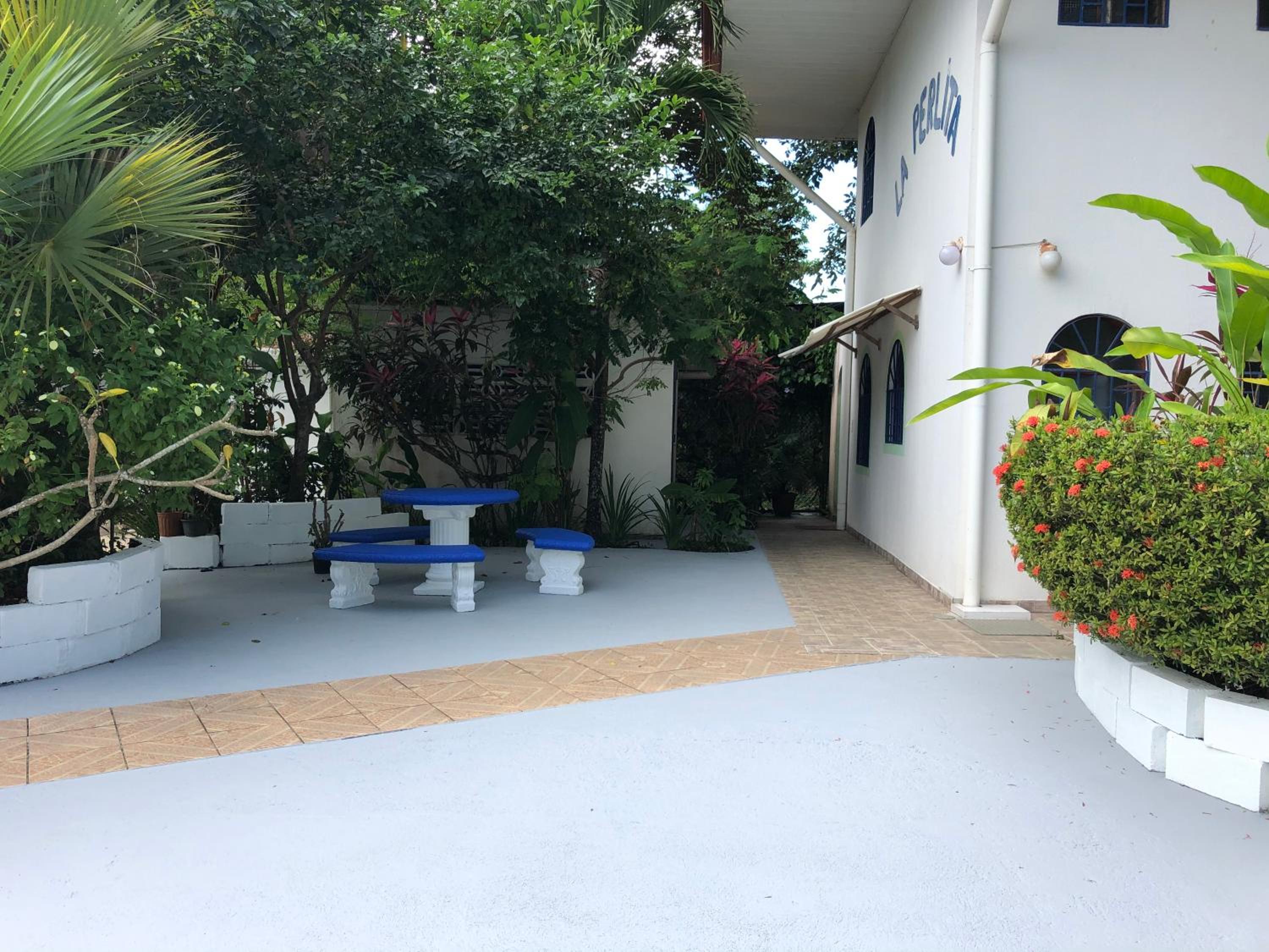 Double Room with Pool View photo 2