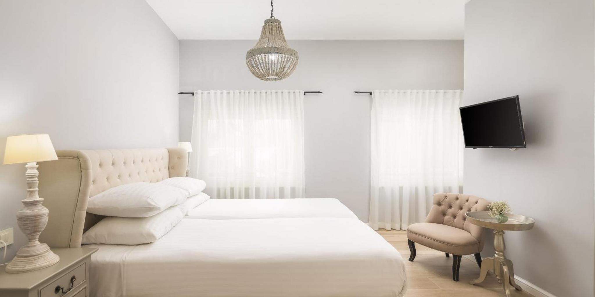 Deluxe Junior Suite