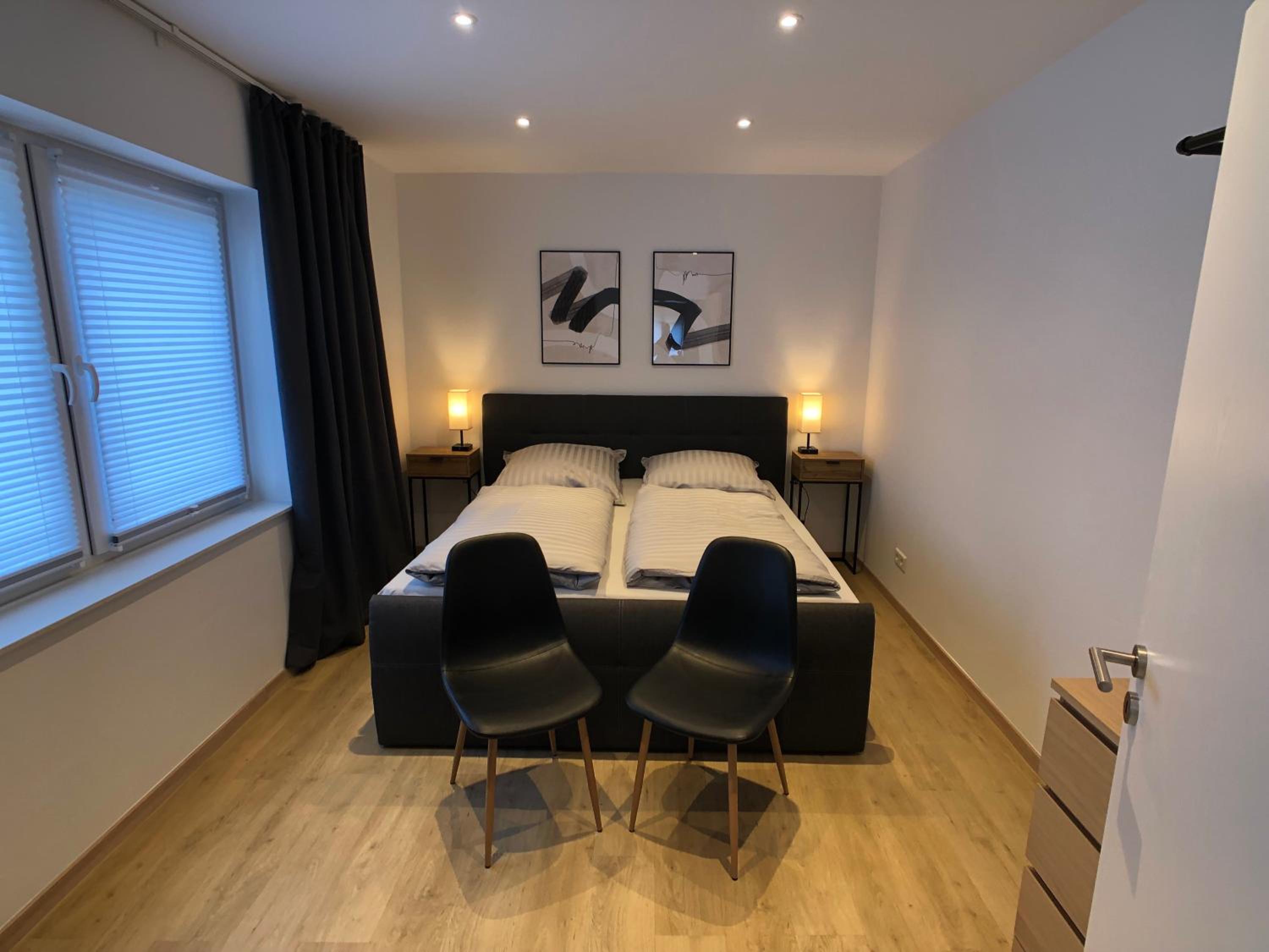 One-Bedroom Apartment photo 1