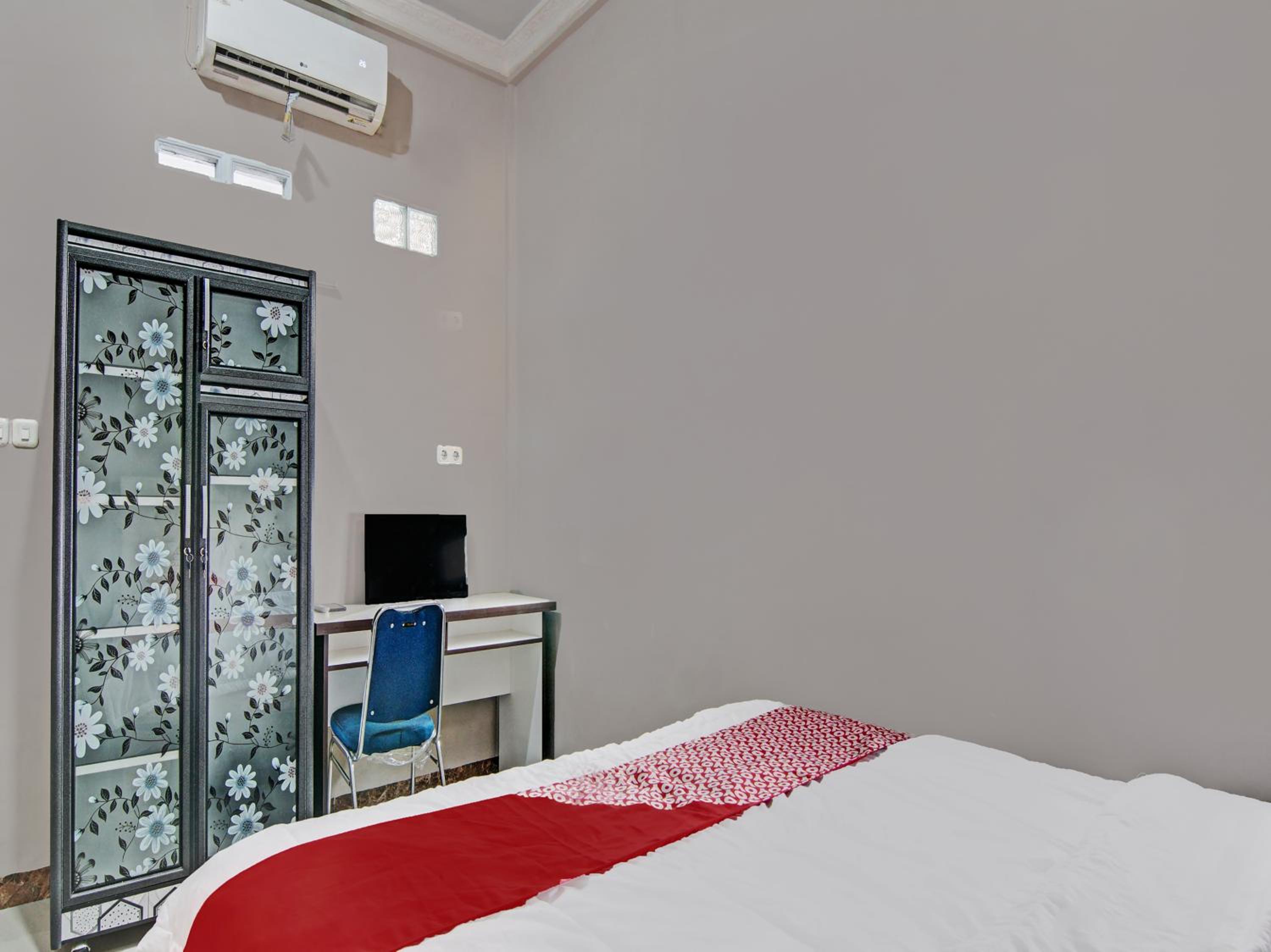 Deluxe Double Room - Photo 8