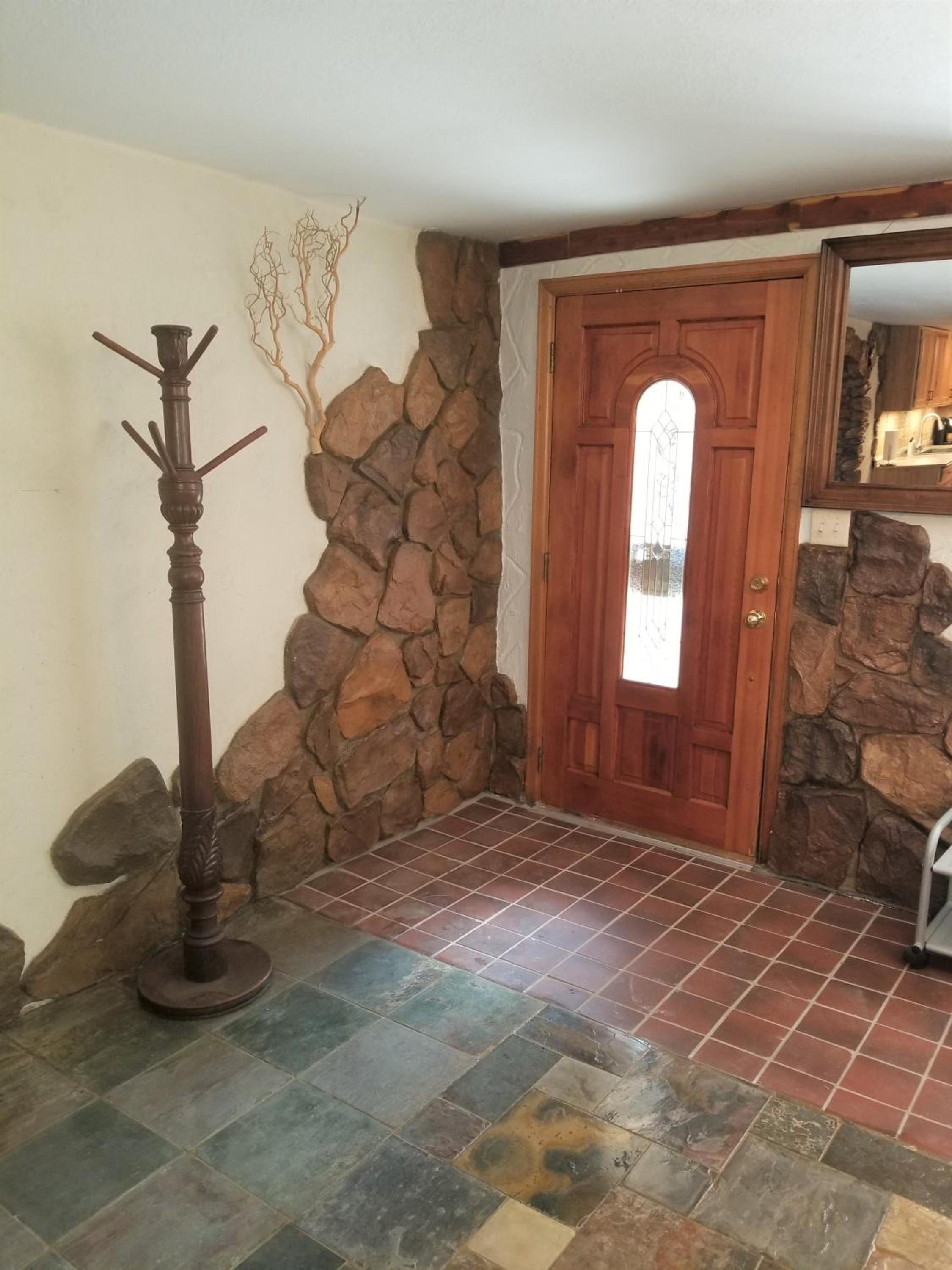 One-Bedroom House photo 1