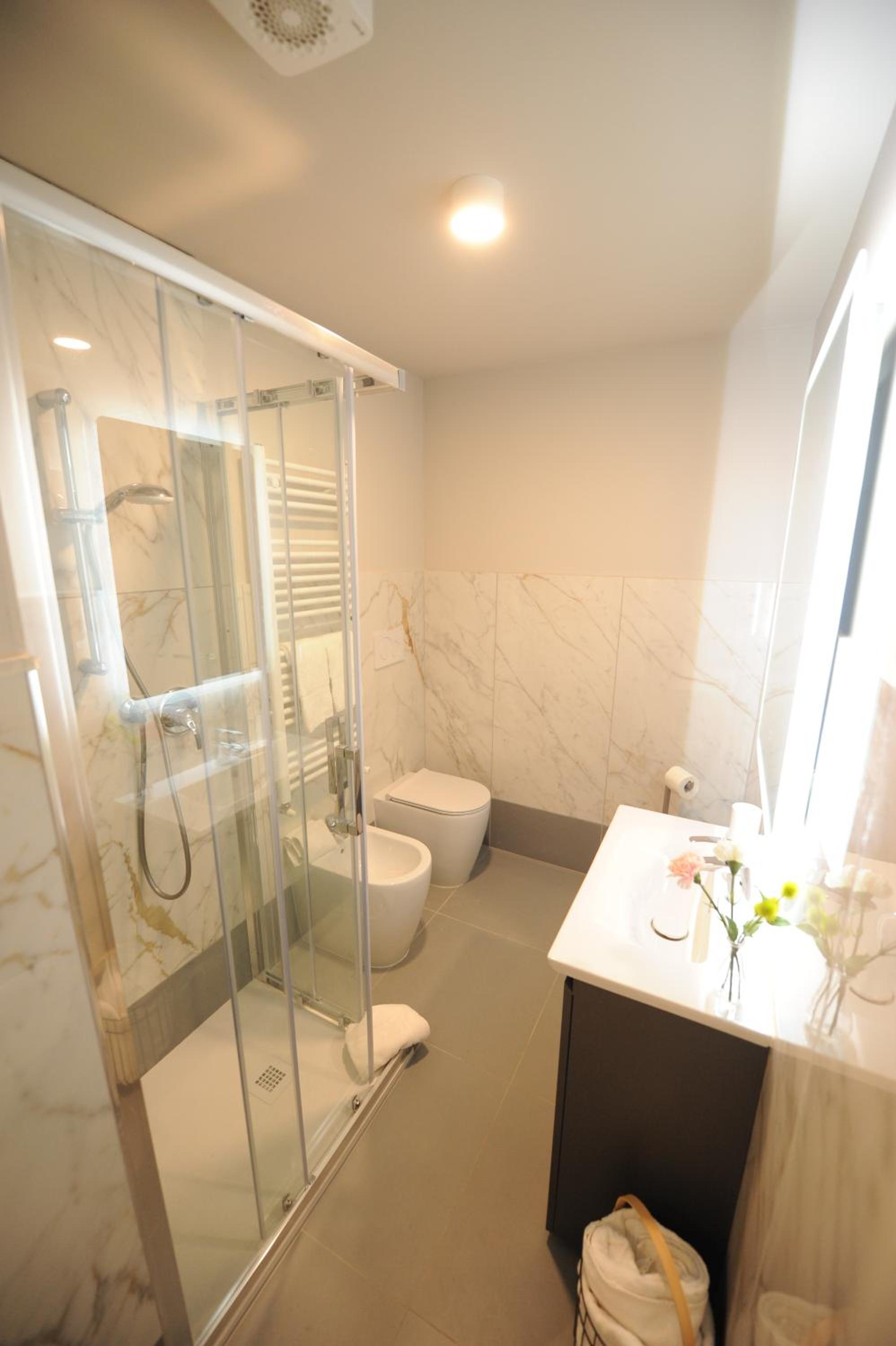 One-Bedroom Apartment - Photo 18