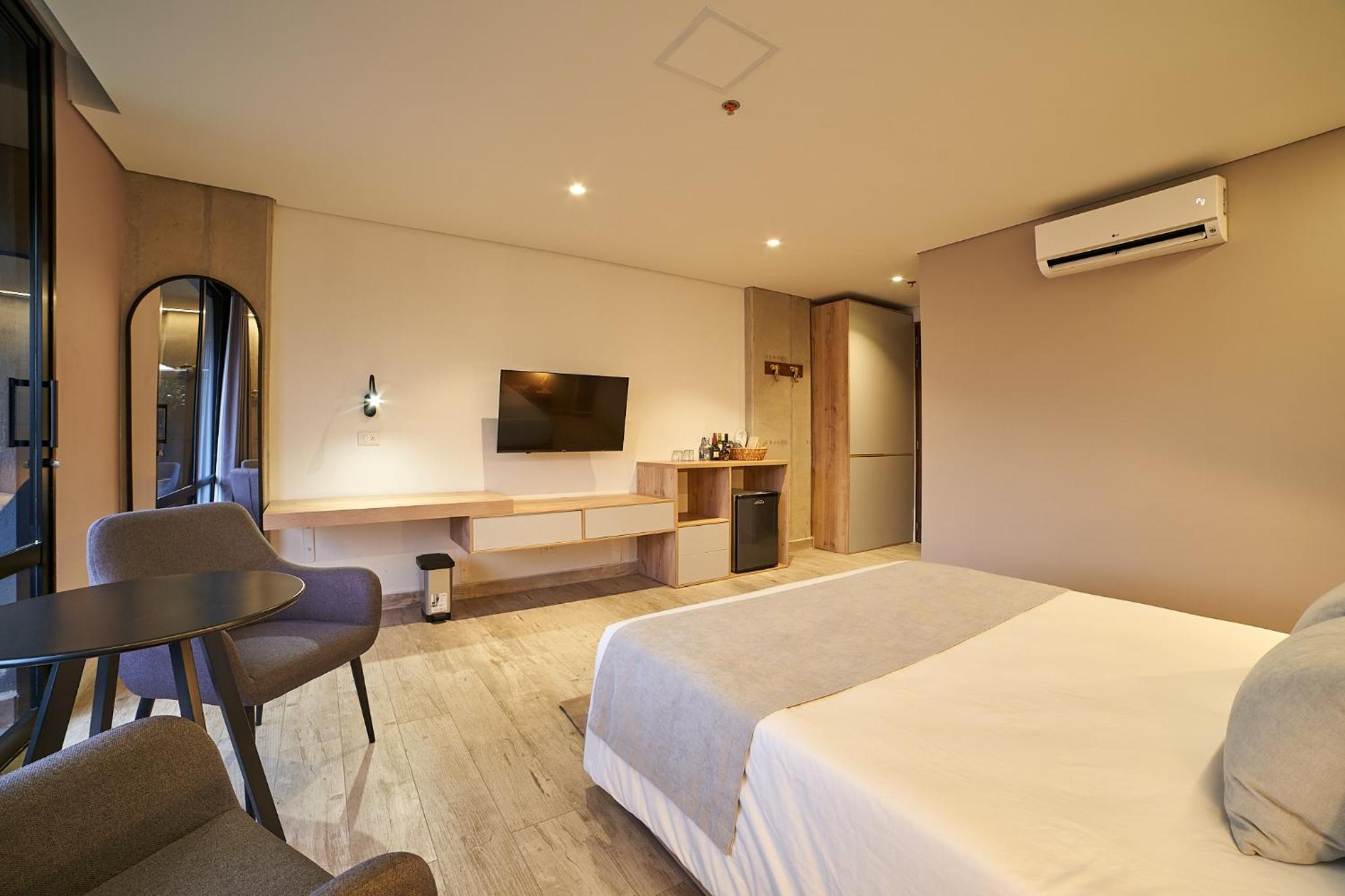 Junior Suite - Photo 12