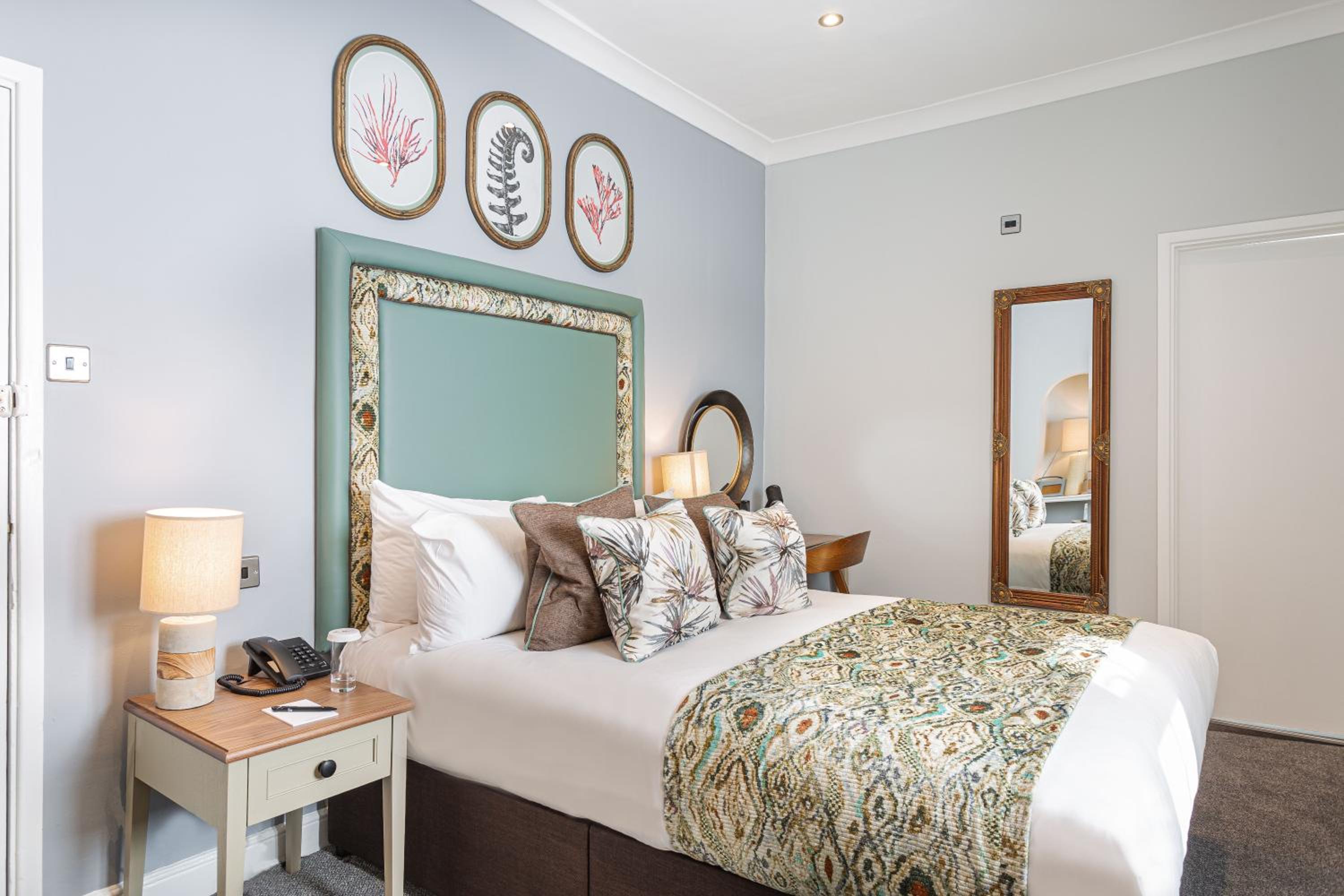 Classic Double Room