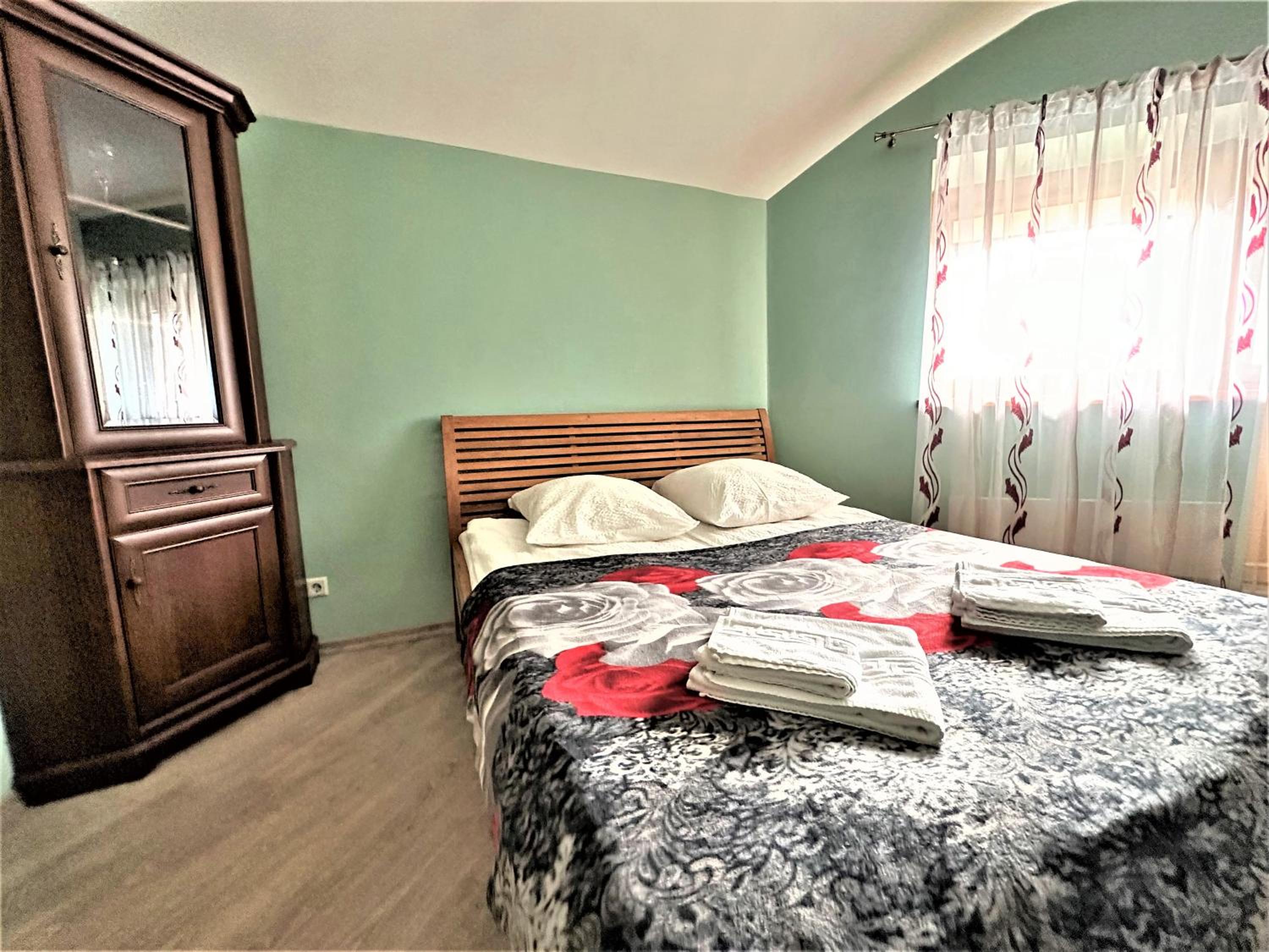 Double Room with Balcony - Photo 5