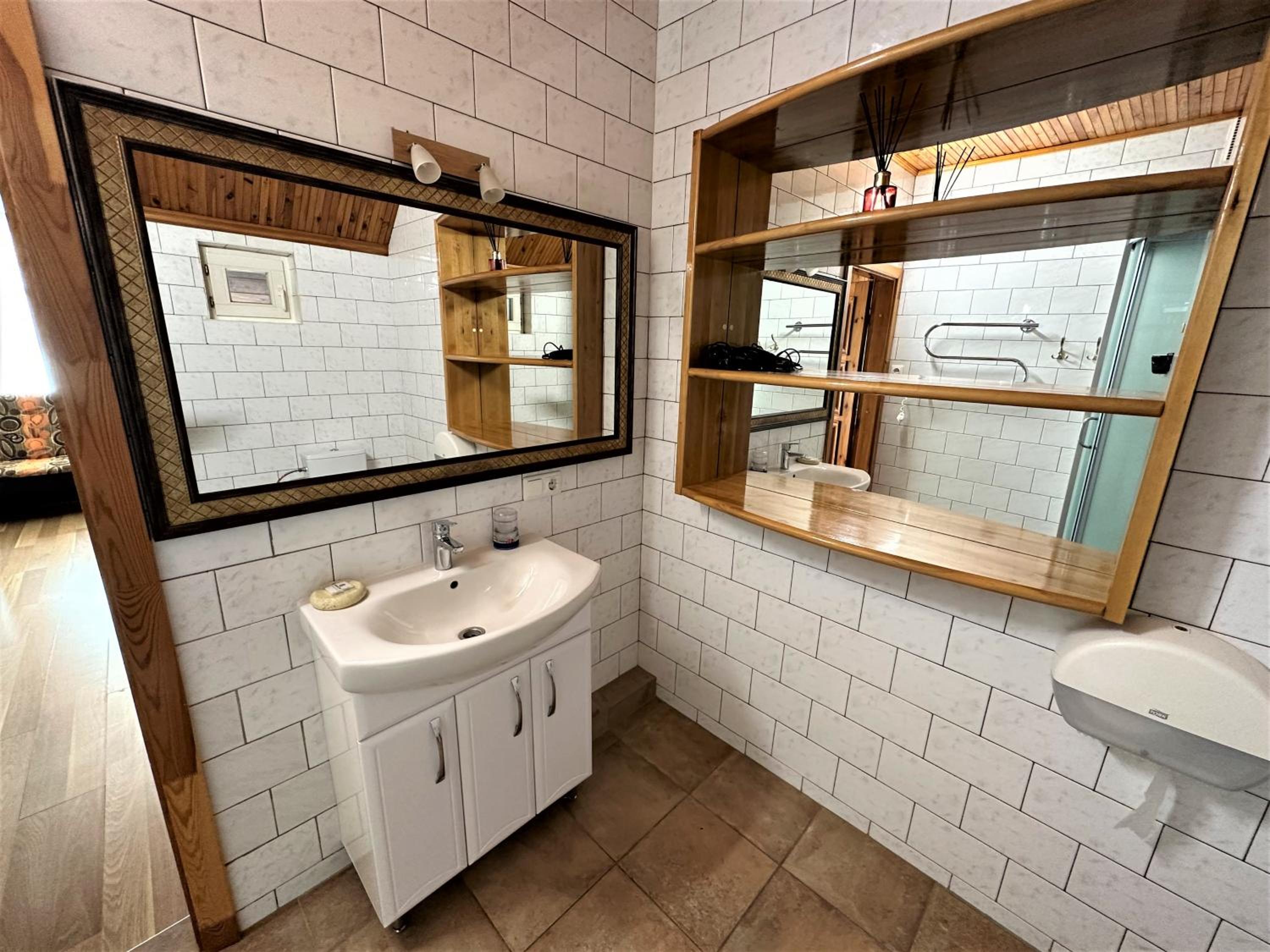 Triple Room - Photo 6