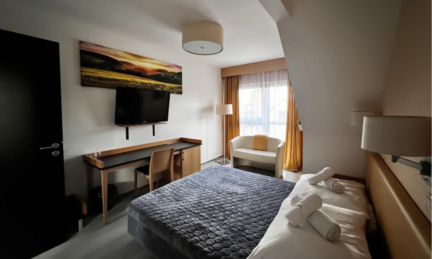 Two Connecting Double Rooms - Photo 3