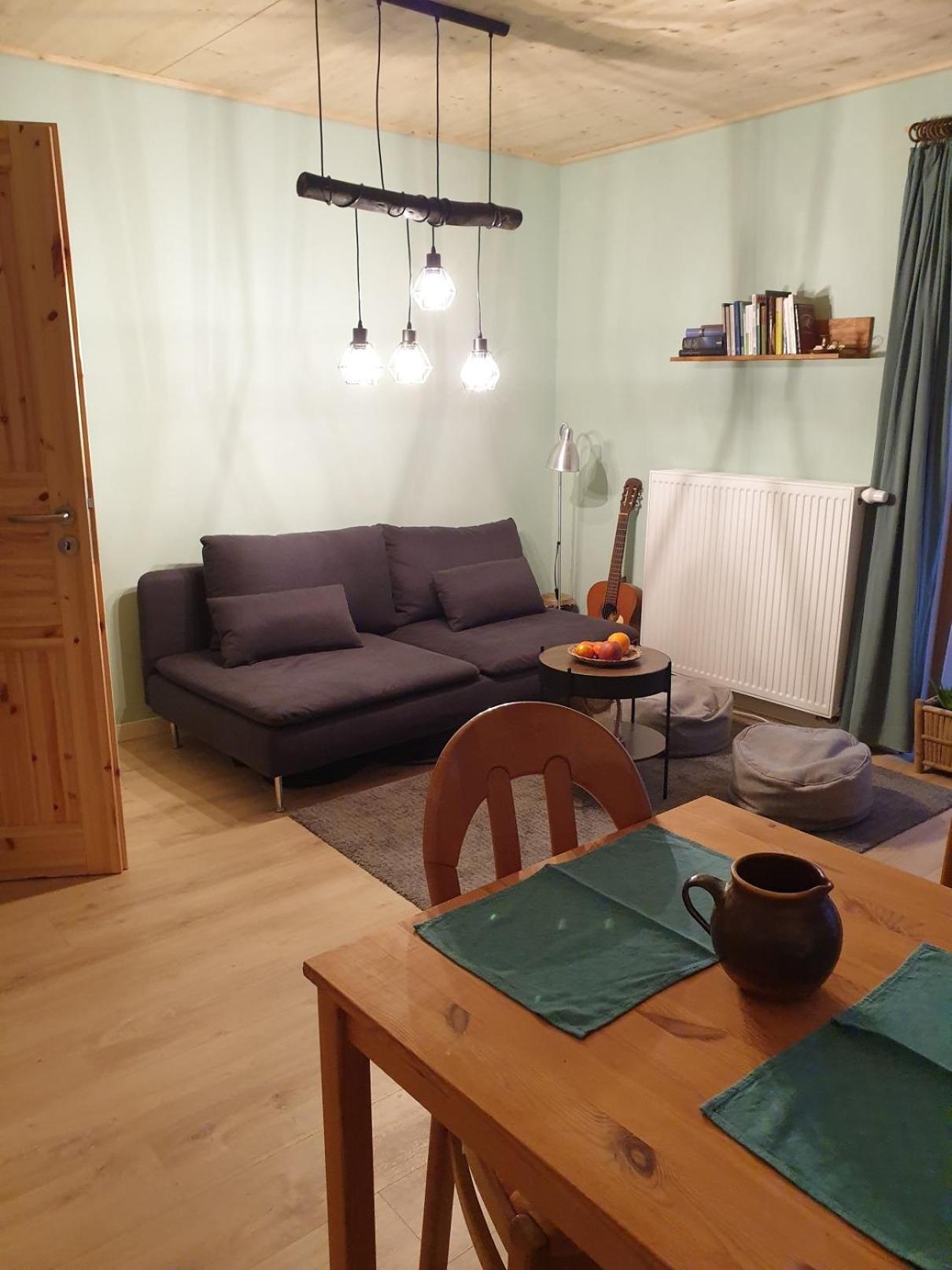 One-Bedroom Apartment photo 1