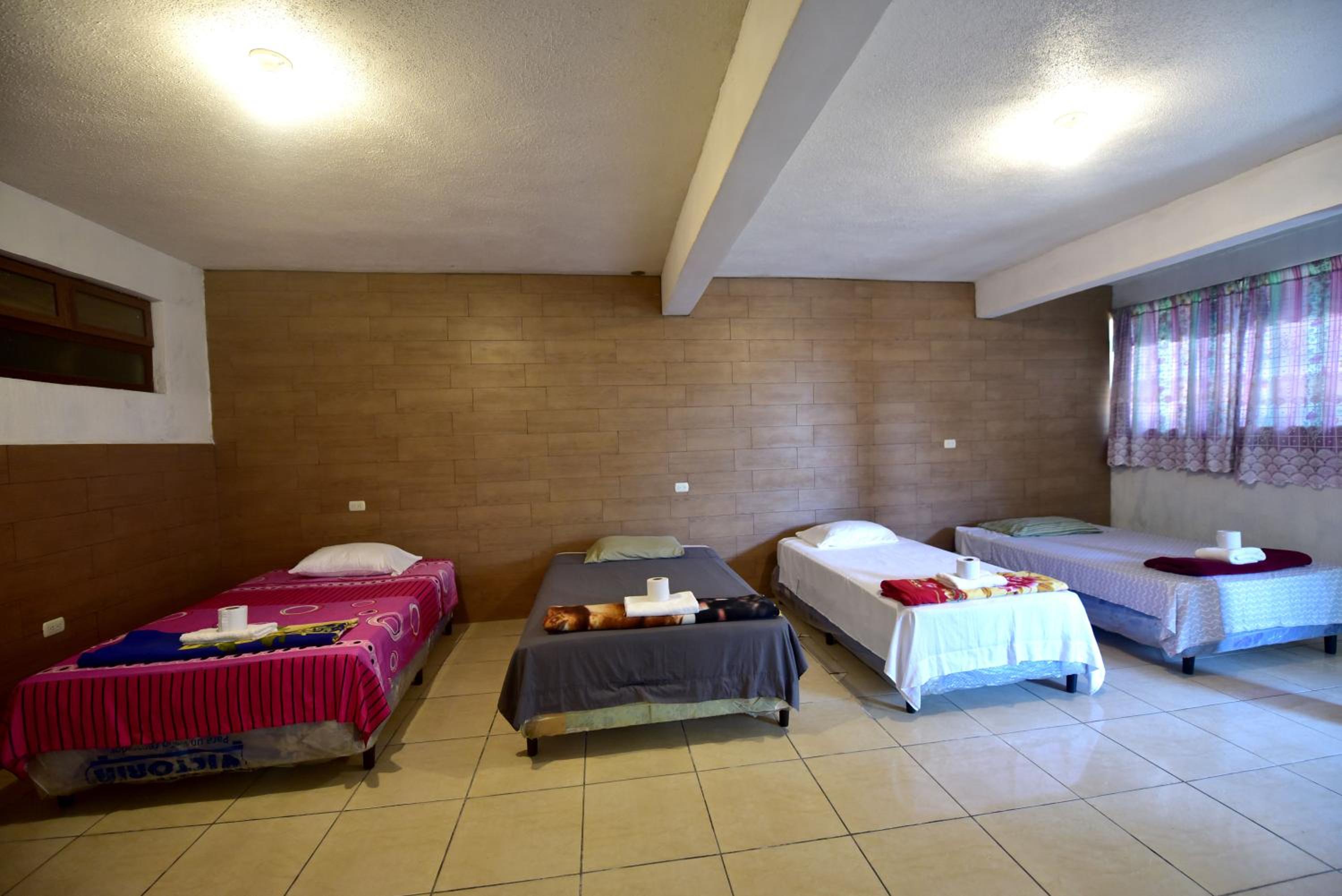 Triple Room with Private Bathroom photo 2
