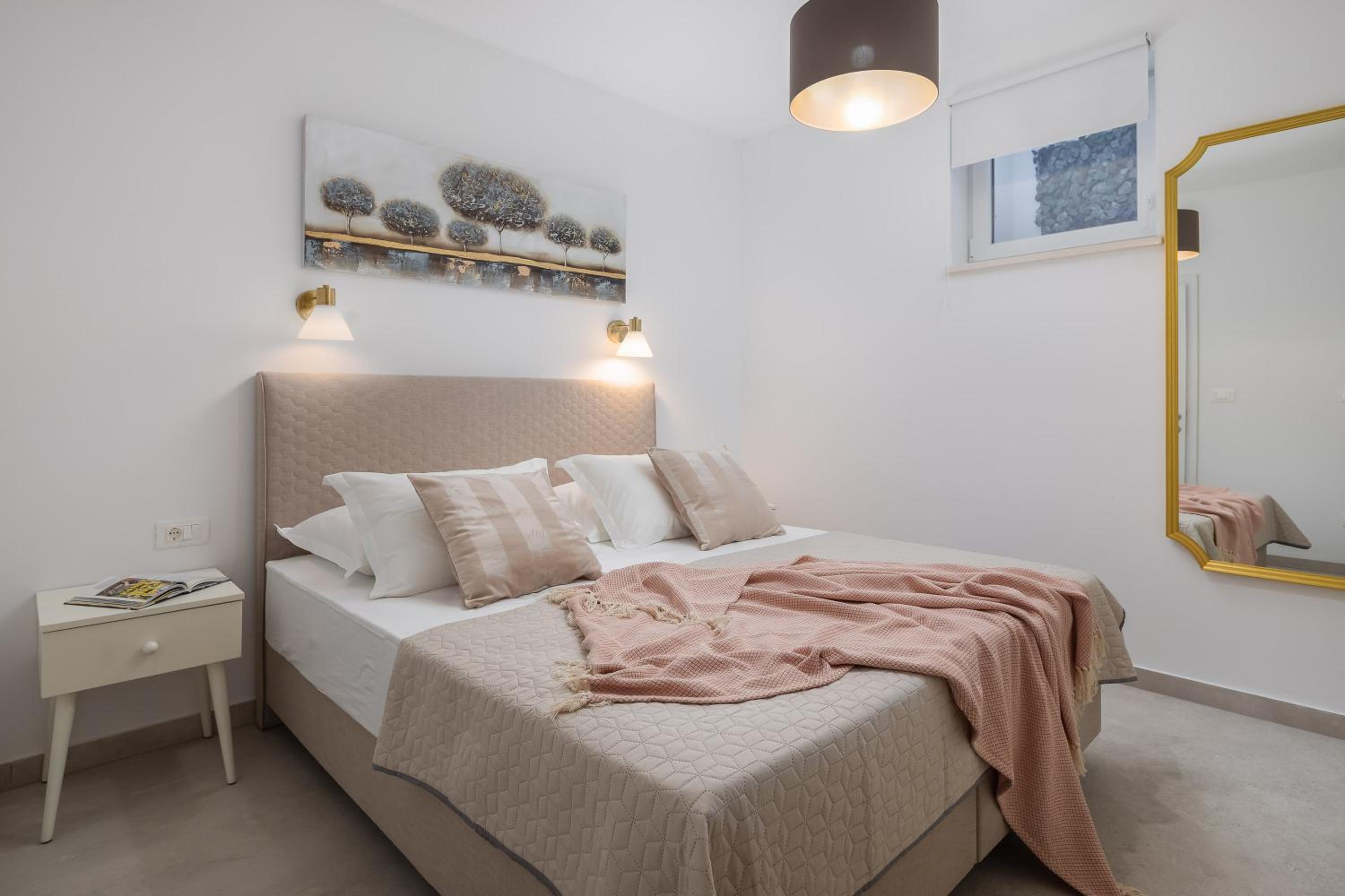 Superior King Suite