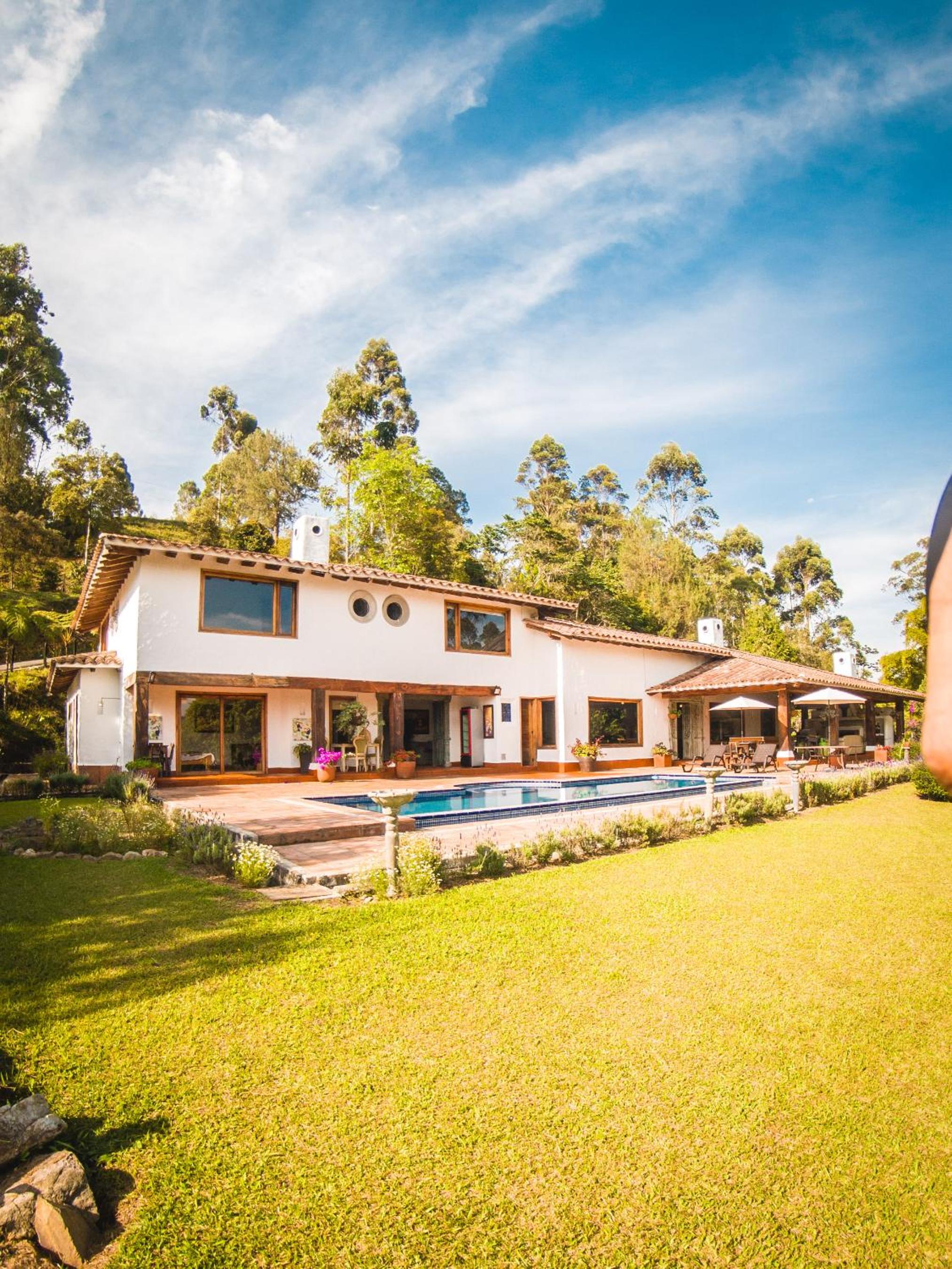Villa photo 3