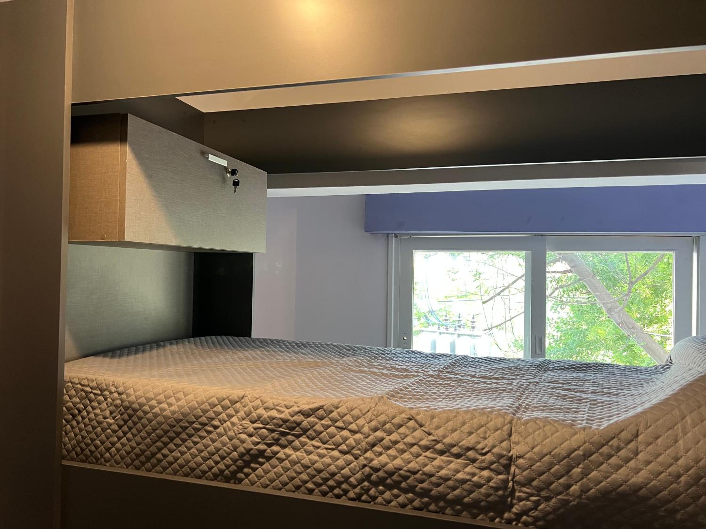 Single Bed in Mixed Dormitory Room photo 1
