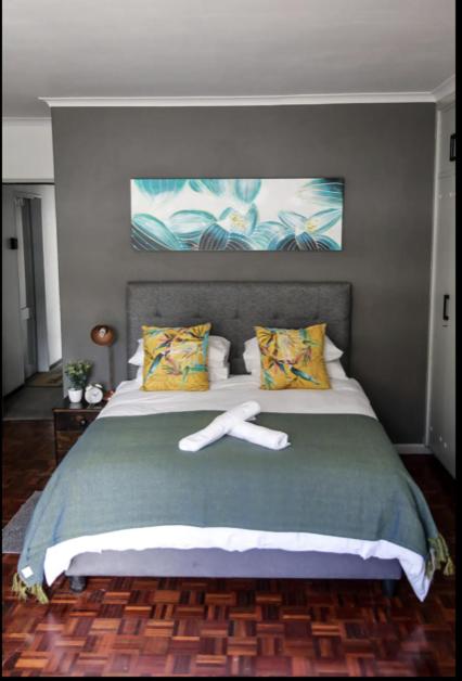 Deluxe Double Room with Balcony - Photo 10