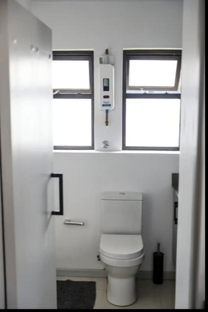 Deluxe Double Room with Balcony - Photo 19