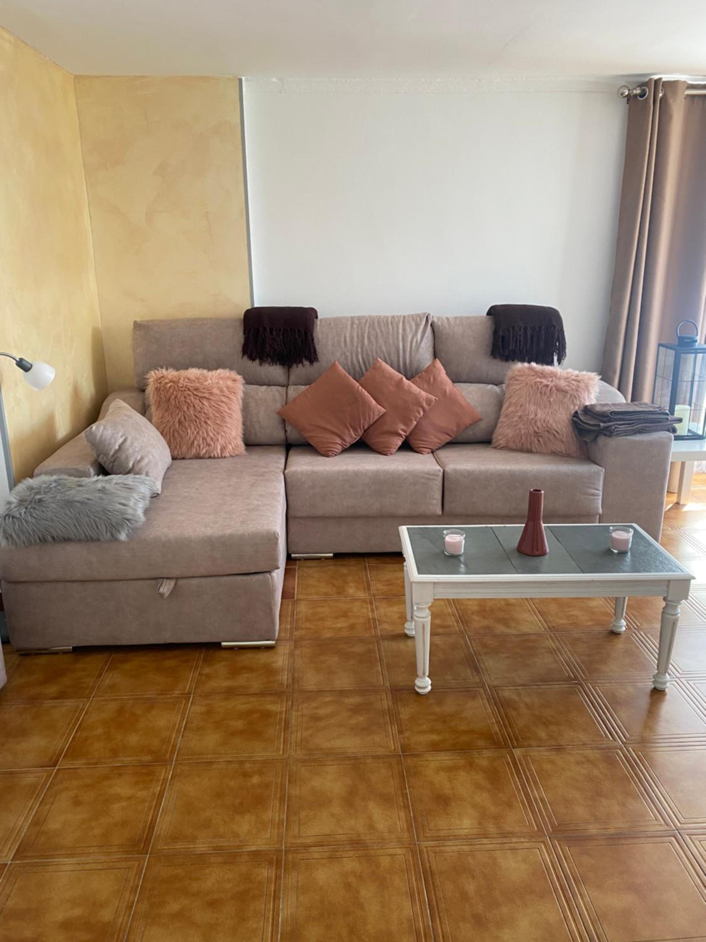 Four-Bedroom House photo 2