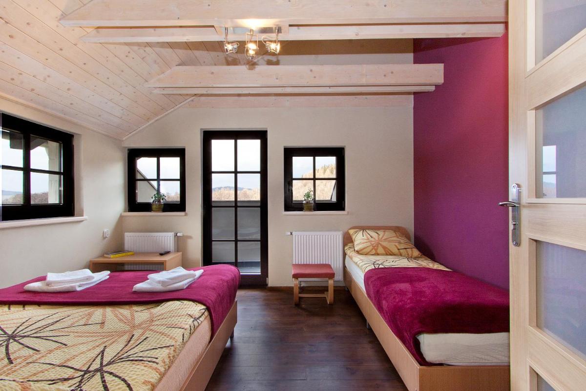 Triple Room with Private Bathroom photo 1