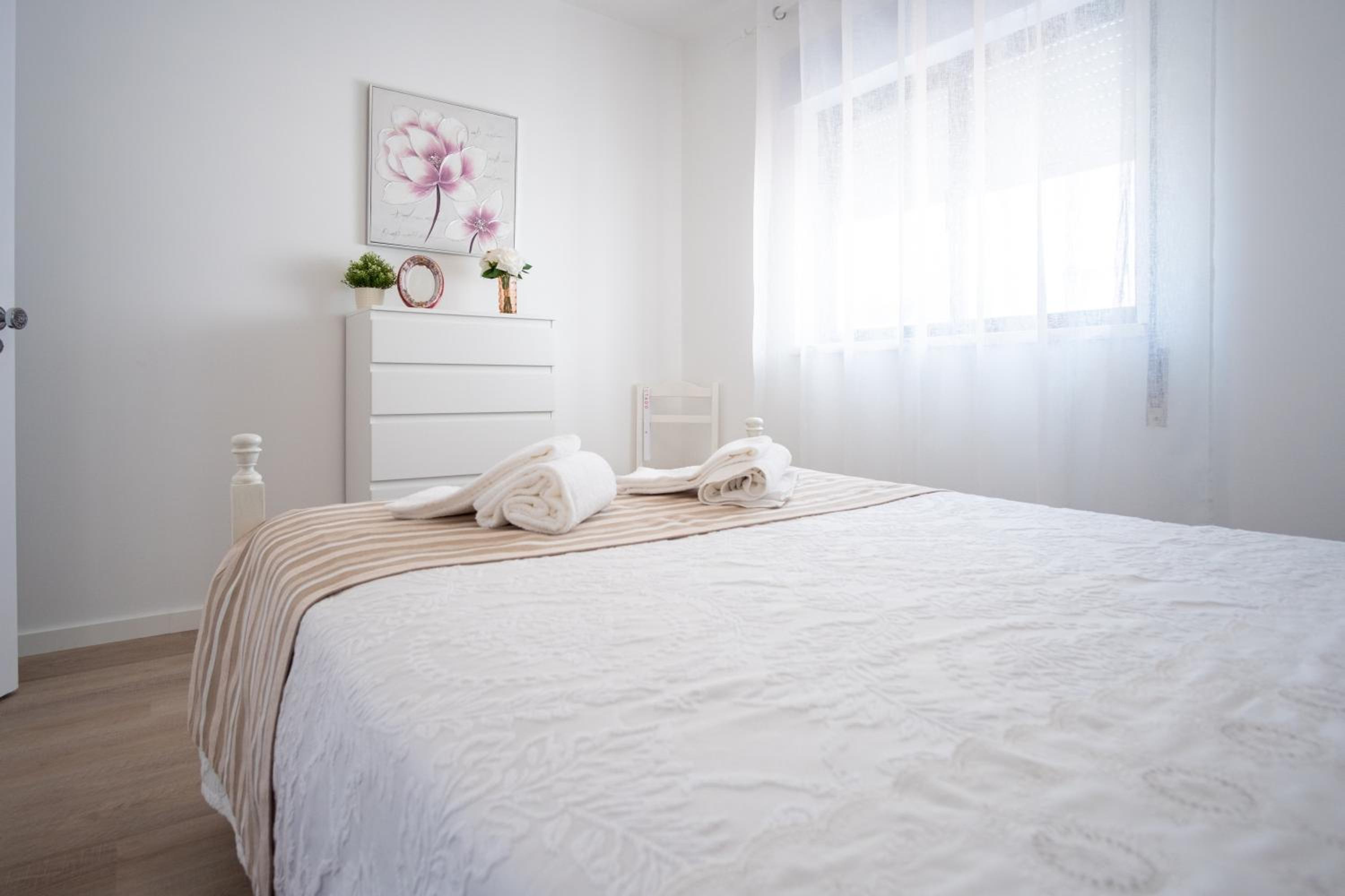 Three-Bedroom Apartment - Photo 28