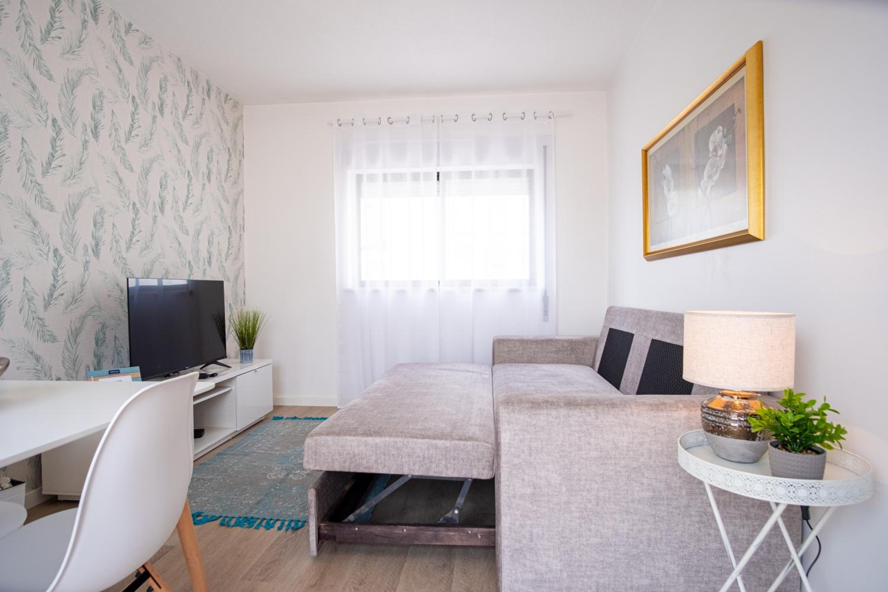 Three-Bedroom Apartment - Photo 36